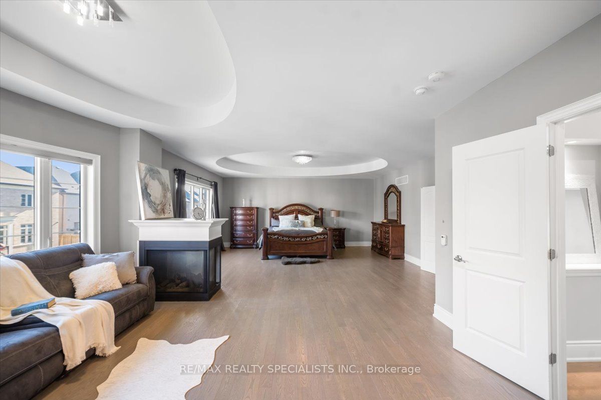 71 Nave St