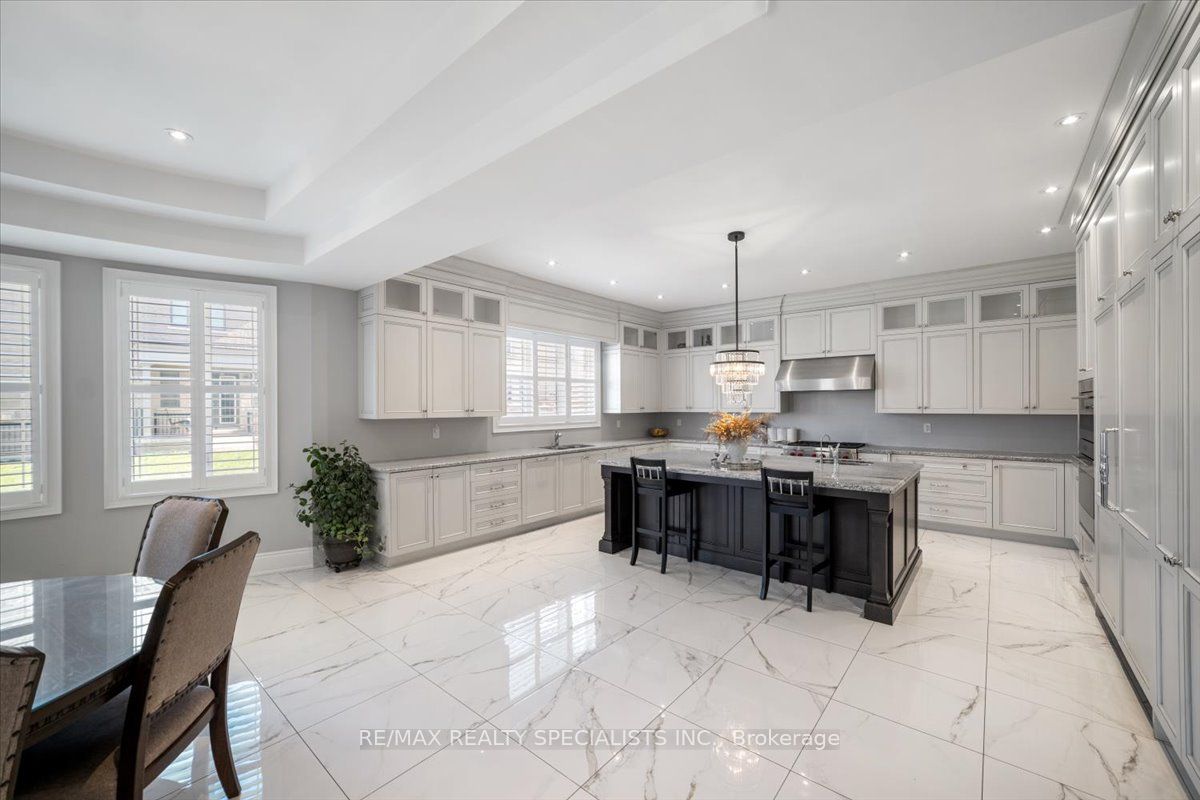 71 Nave St