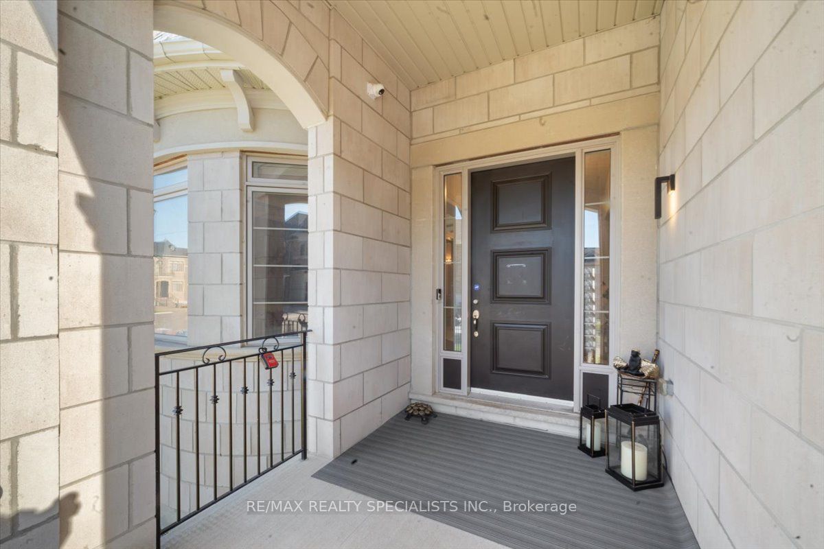 71 Nave St