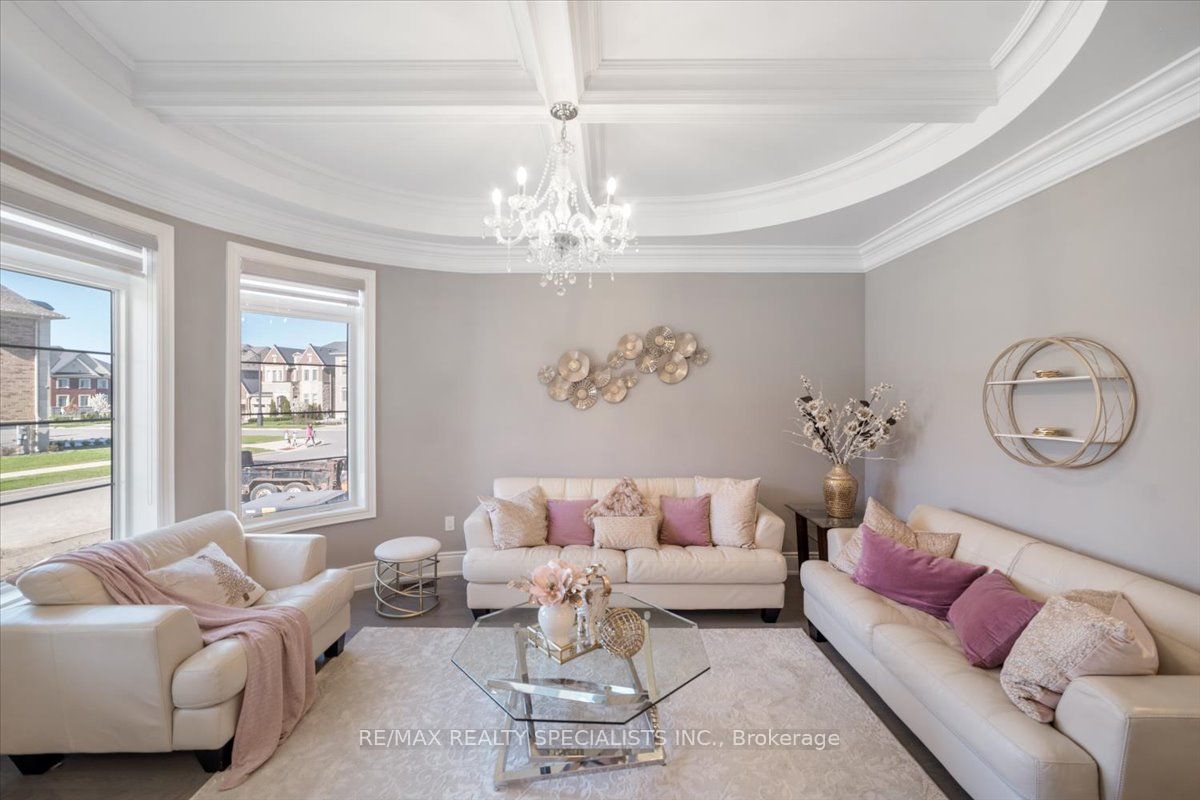 71 Nave St