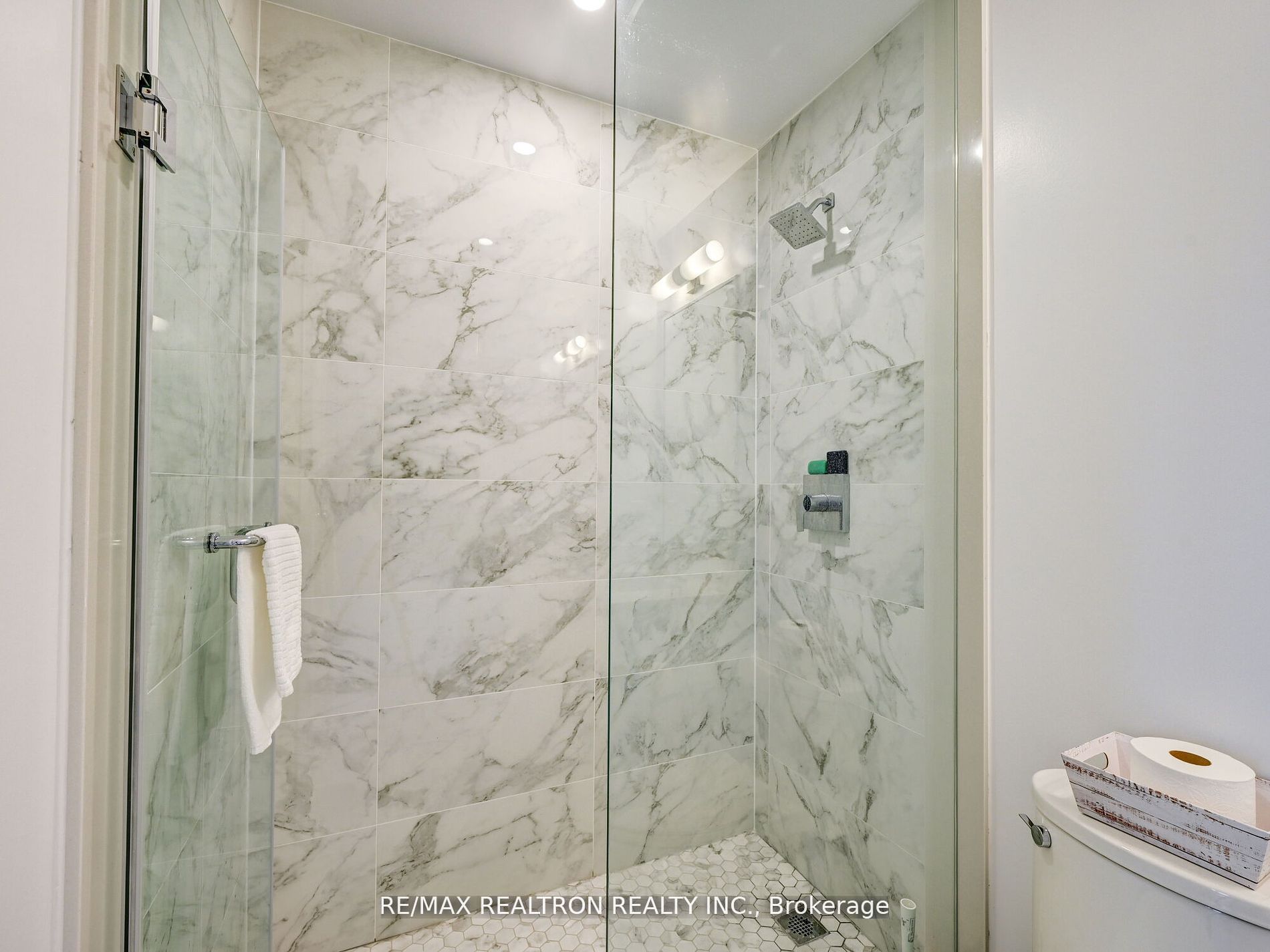 415 Sea Ray Ave, #327