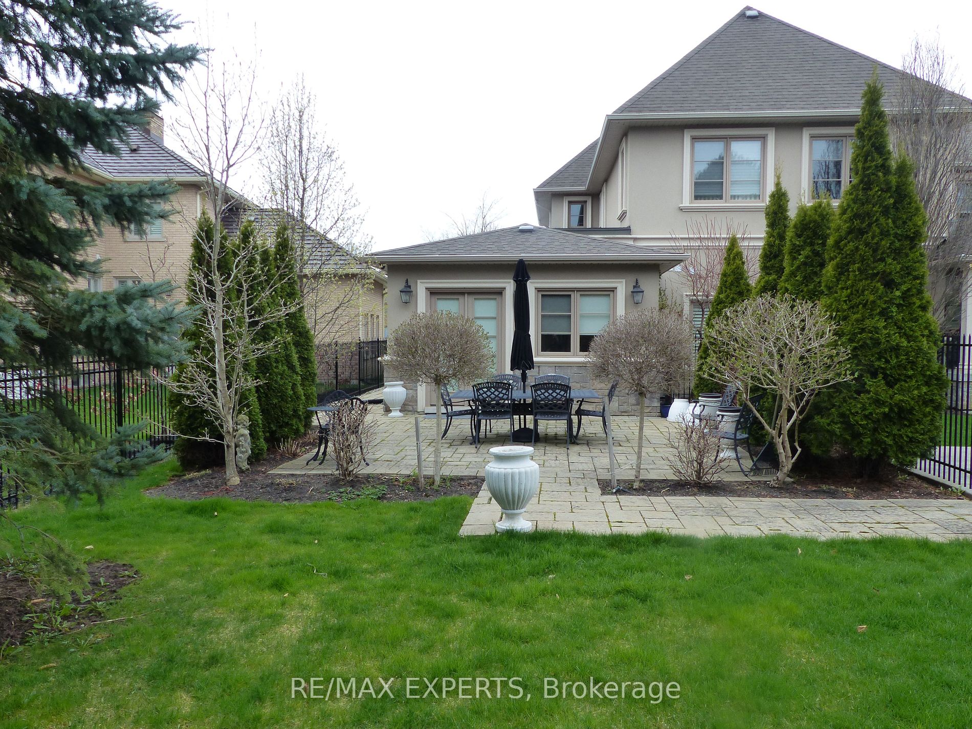 3 Curran Crt, #In-Law