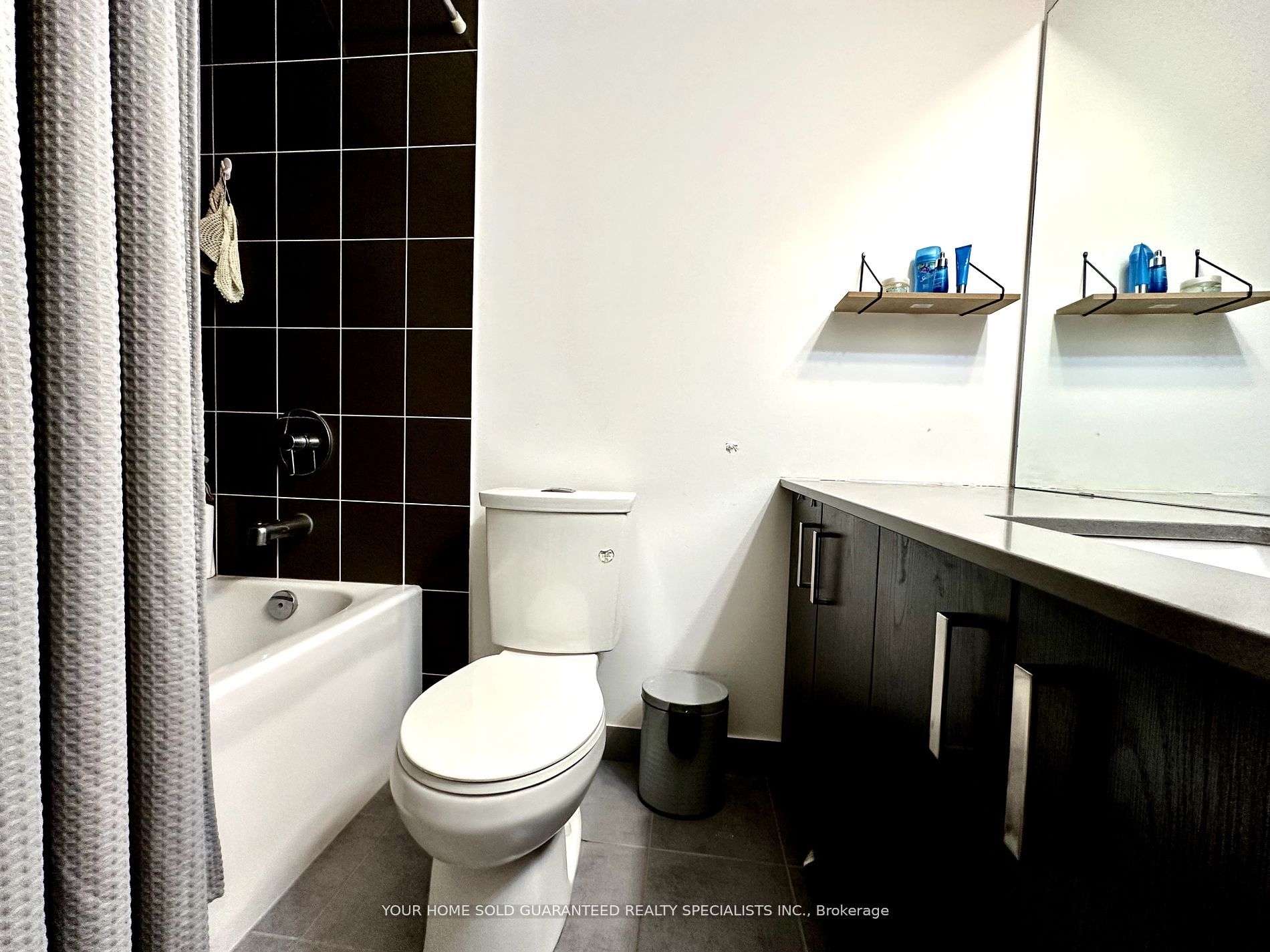 11611 Yonge Street, #311
