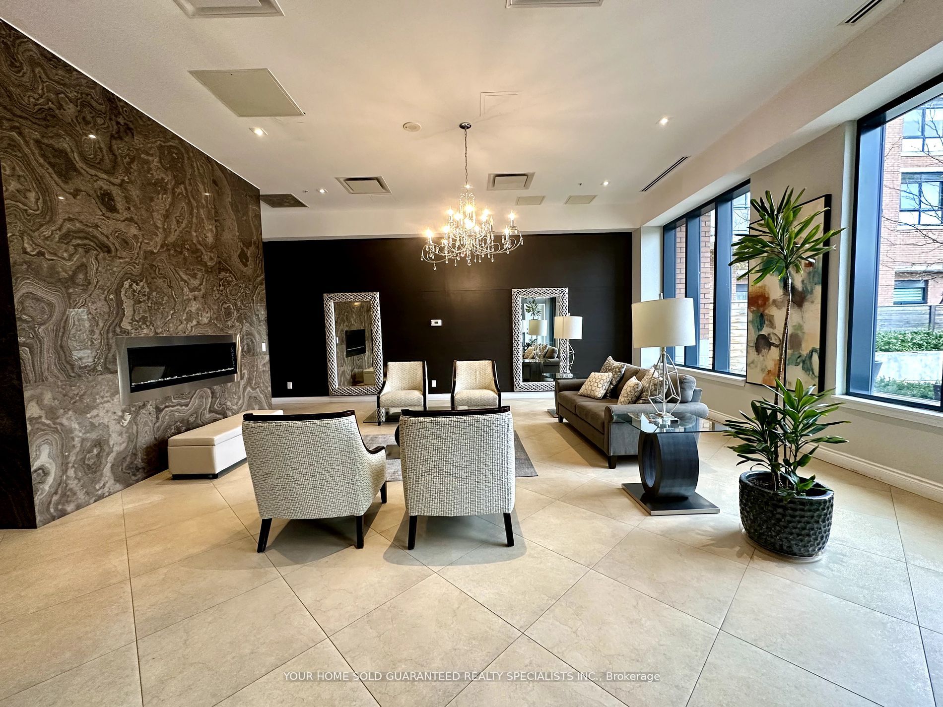 11611 Yonge Street, #311