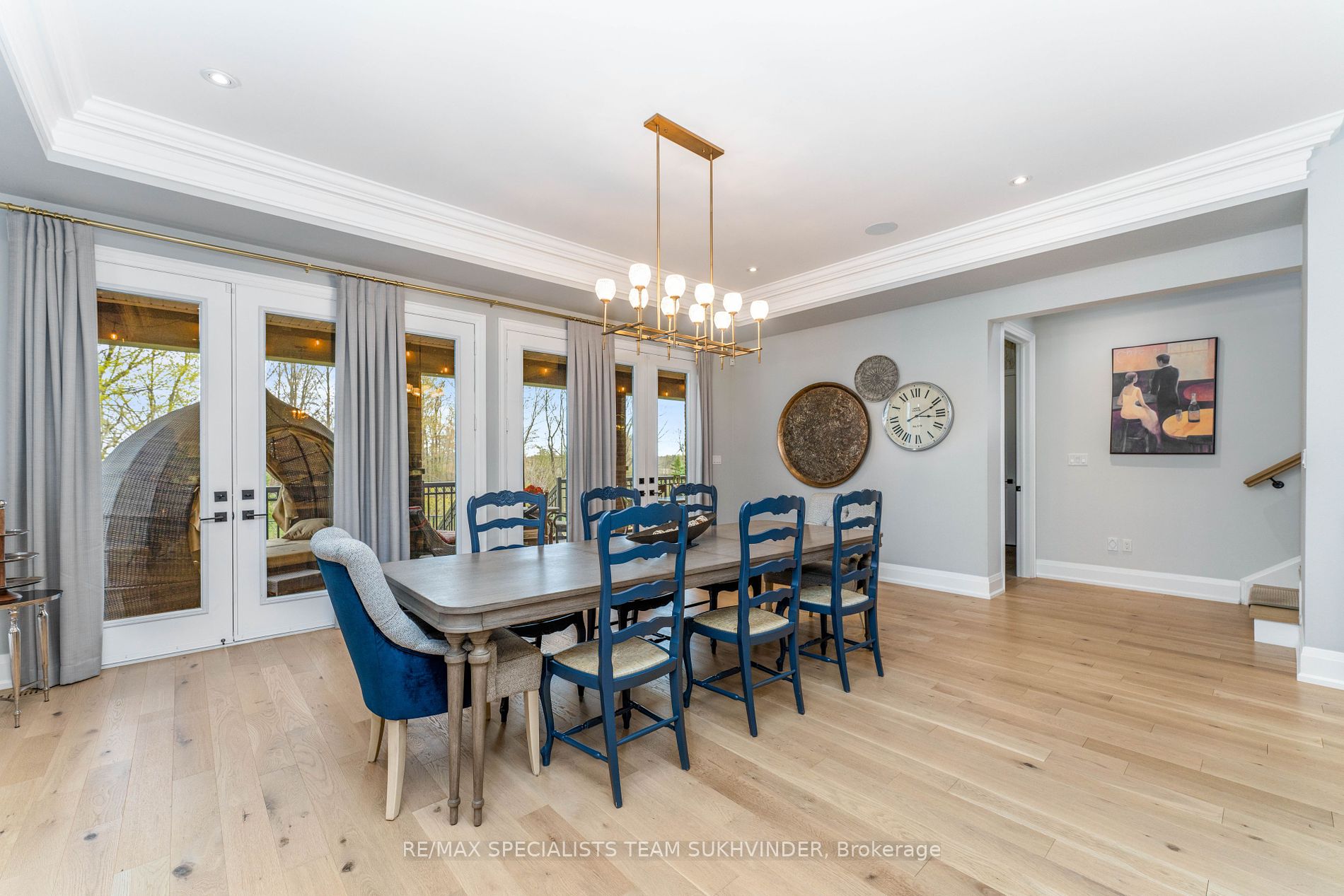 103 Carmichael Cres