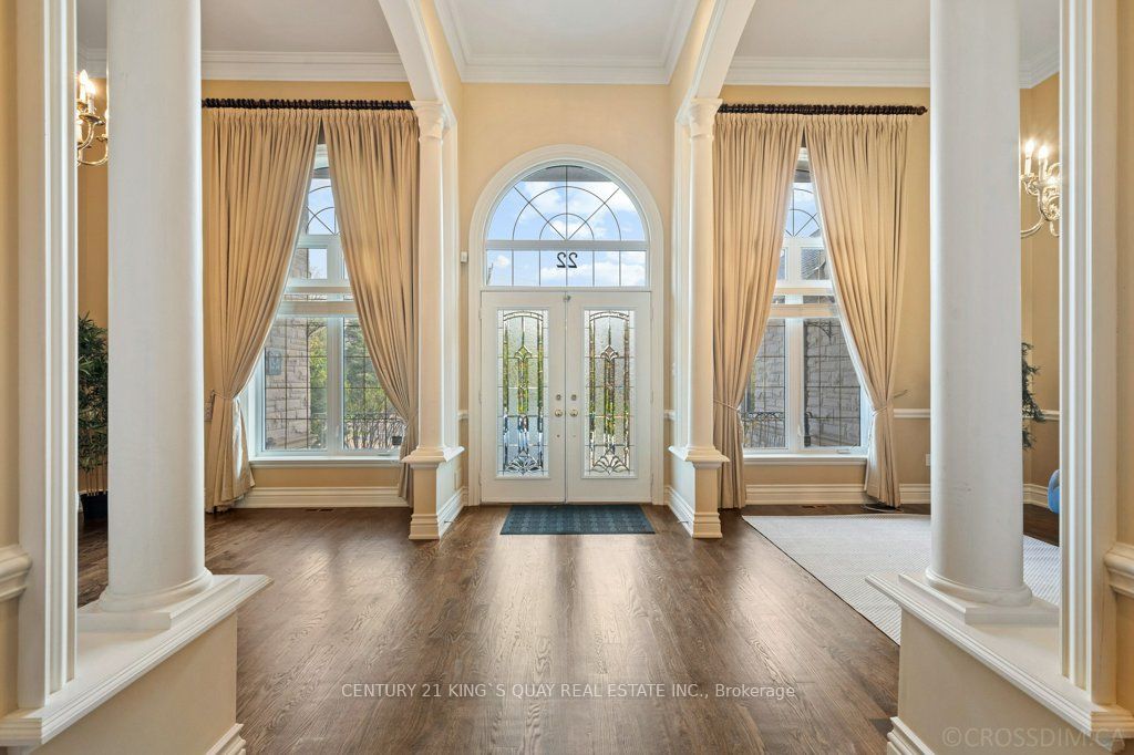 22 Garden Ave