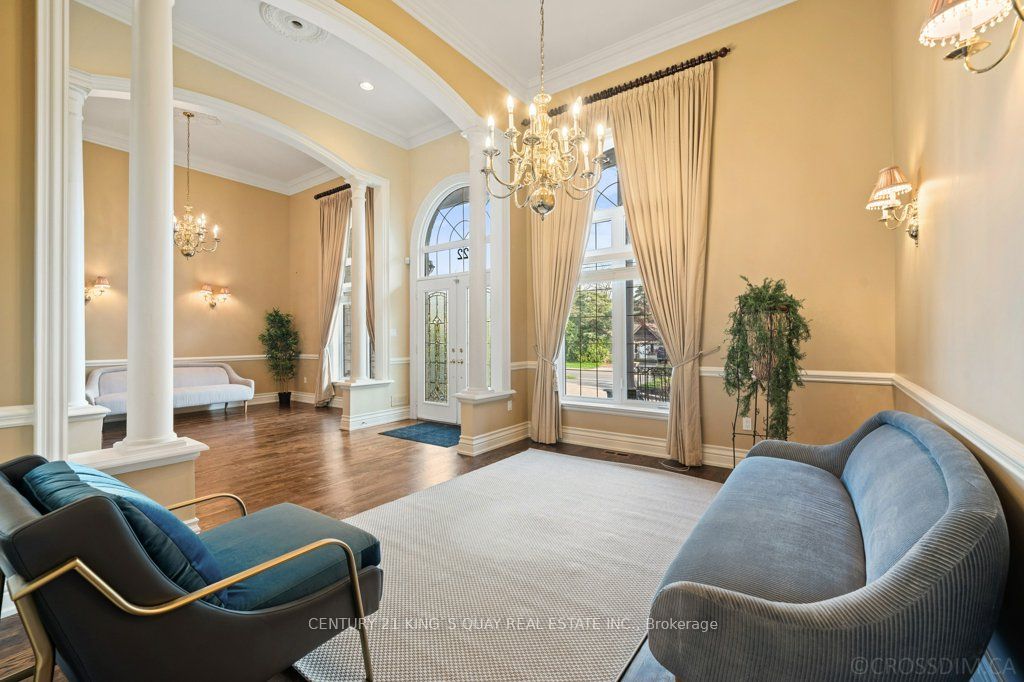 22 Garden Ave