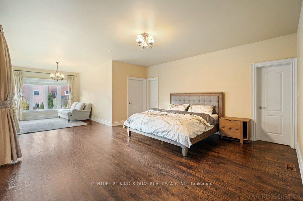 22 Garden Ave