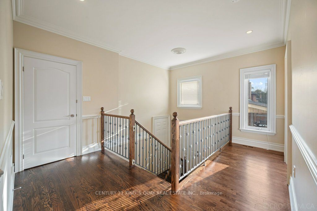 22 Garden Ave