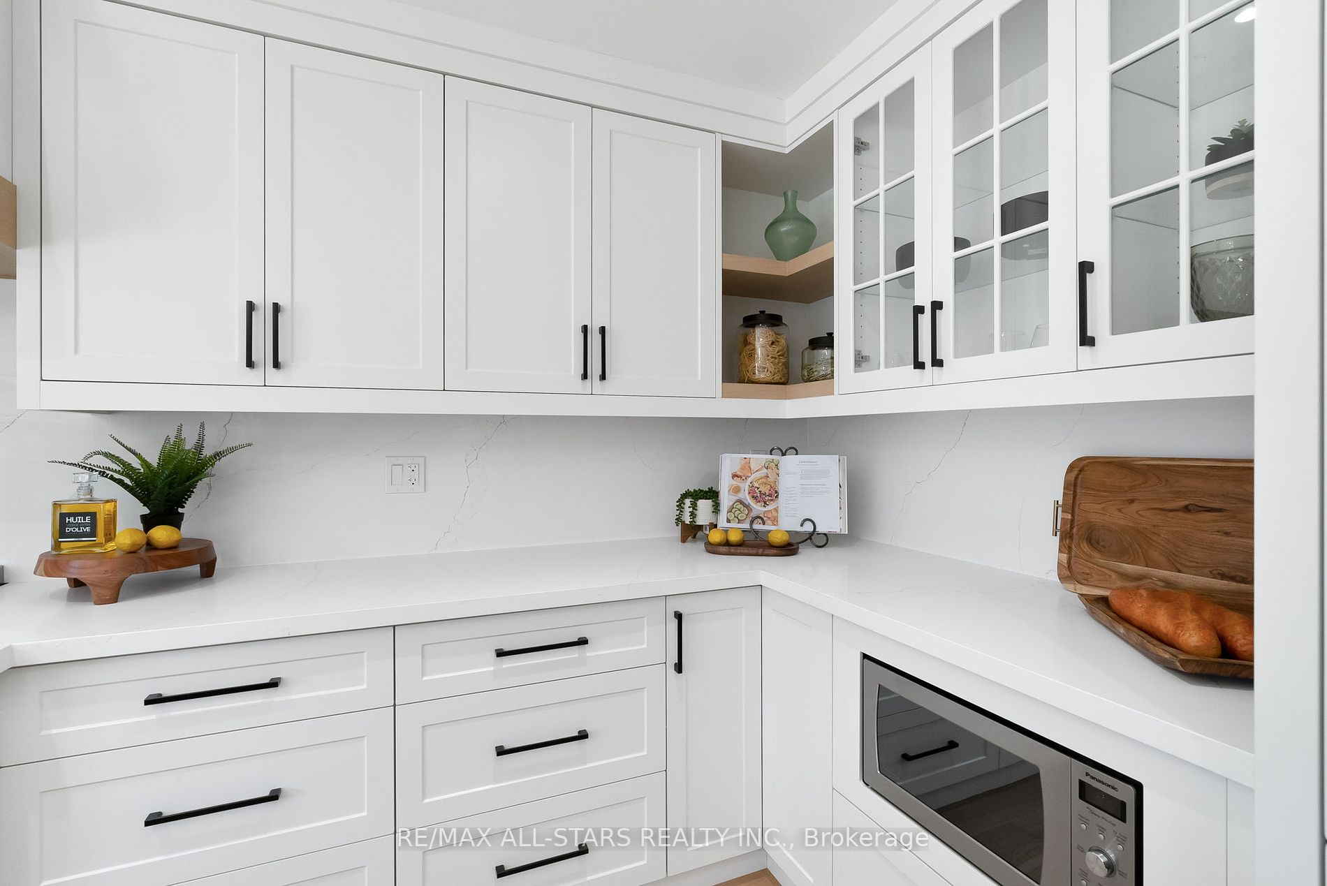 11 Turner Dr