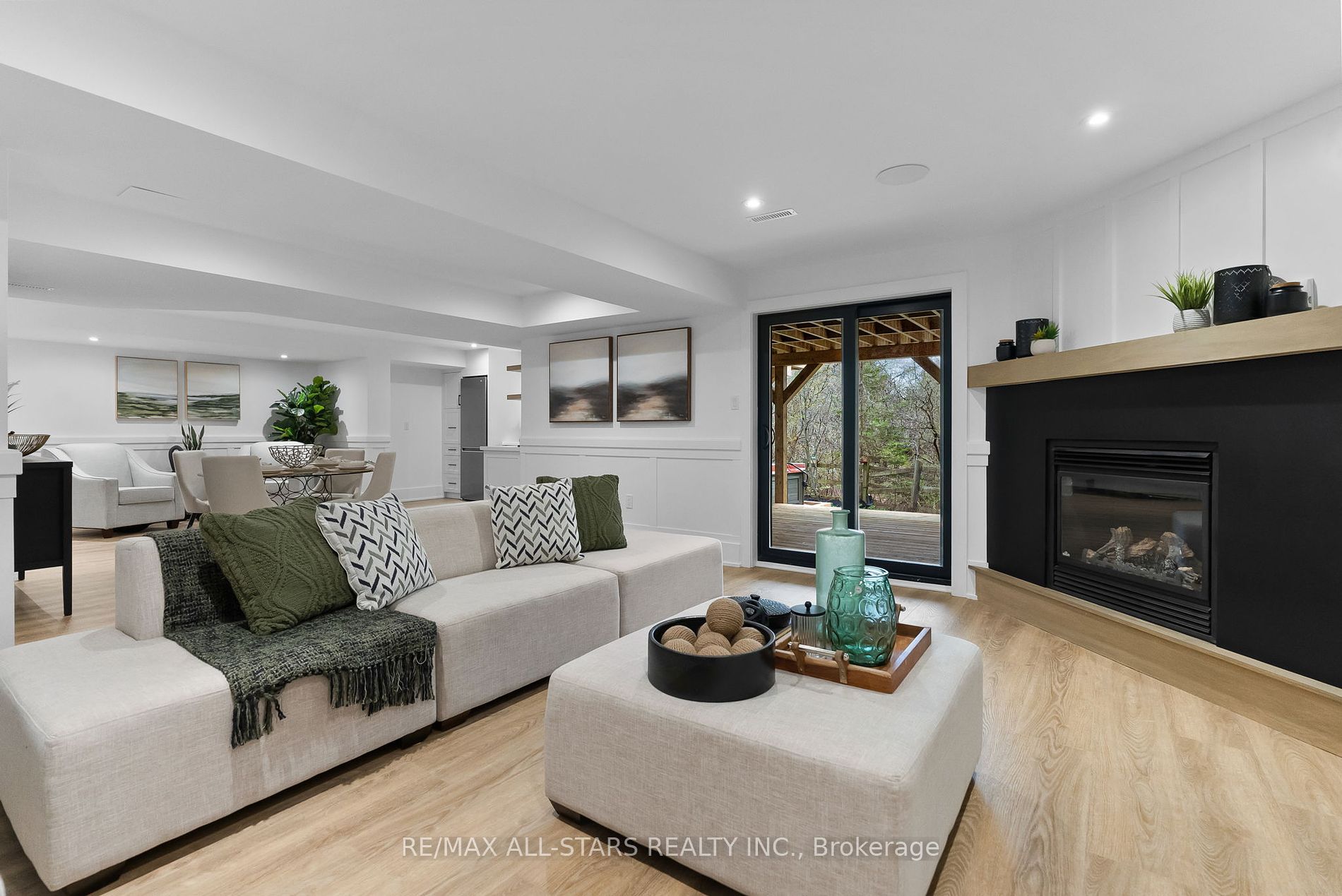 11 Turner Dr