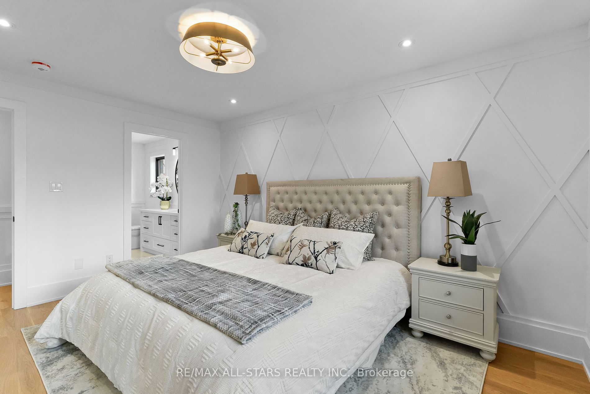 11 Turner Dr