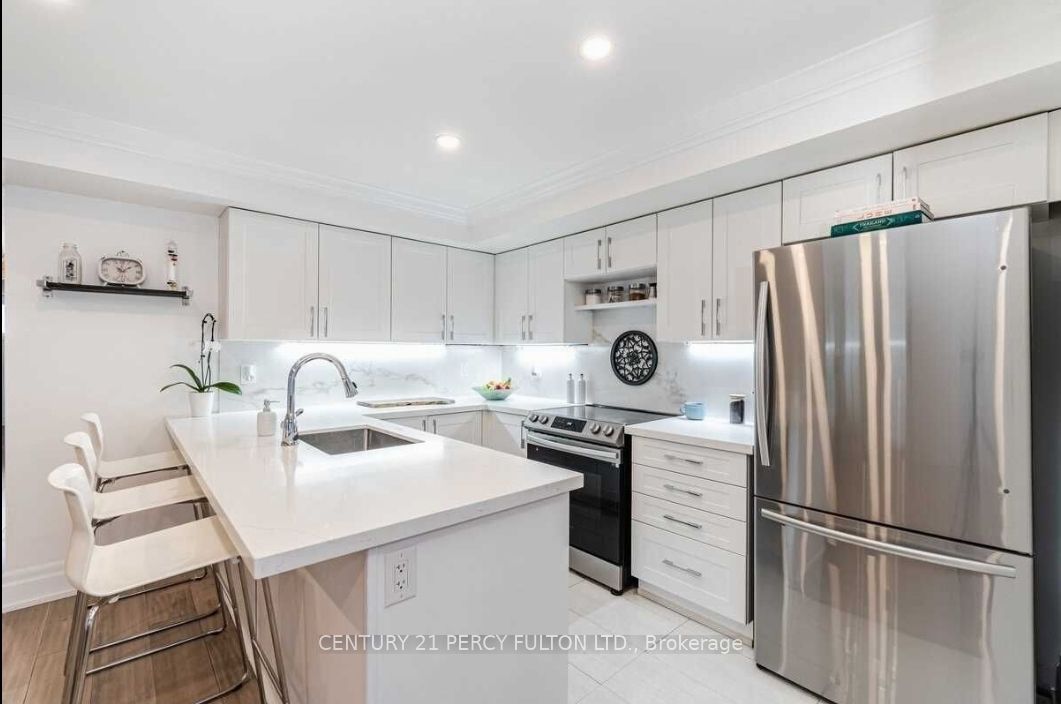 2 Dunsheath Way #109