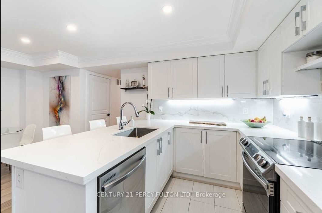 2 Dunsheath Way #109