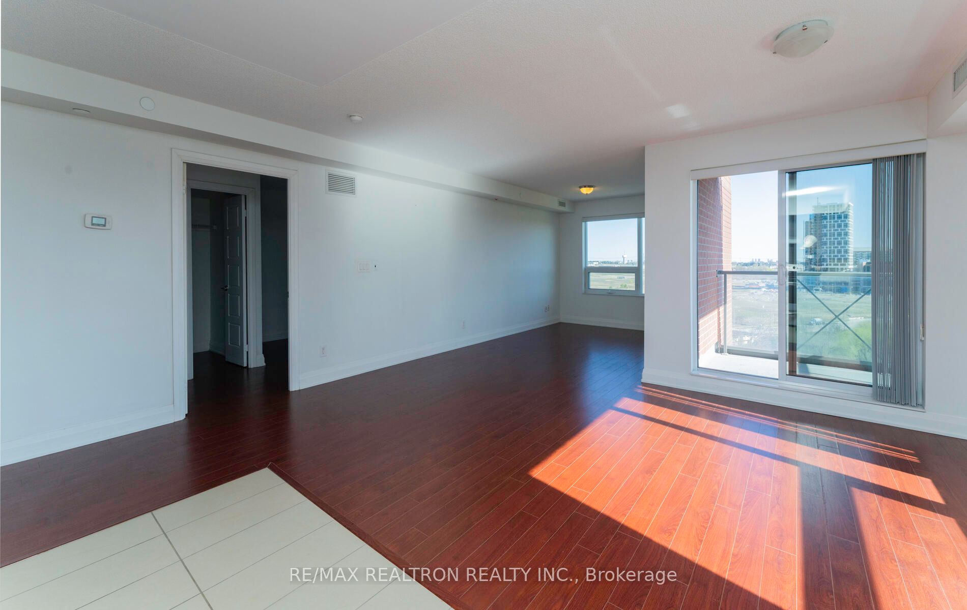 1 Uptown Drive, #1603