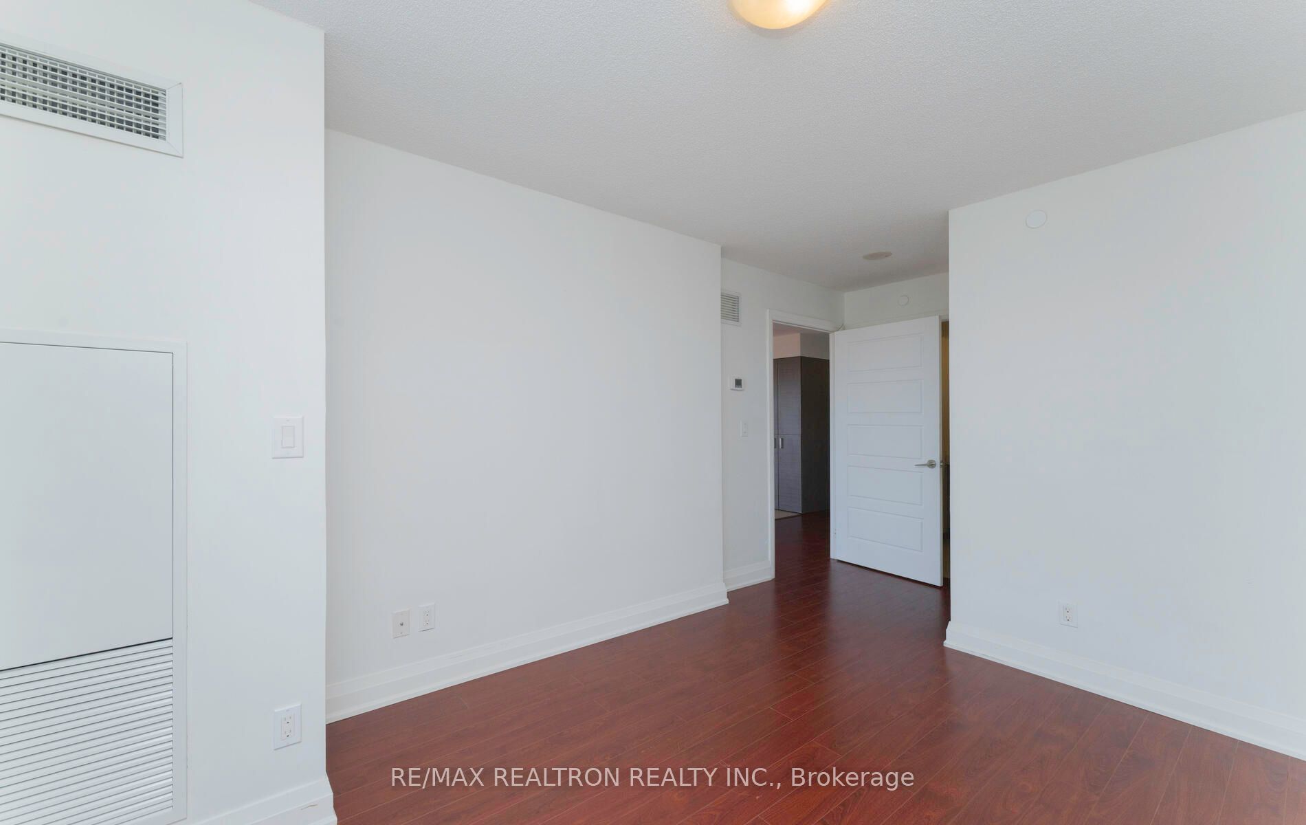 1 Uptown Drive, #1603