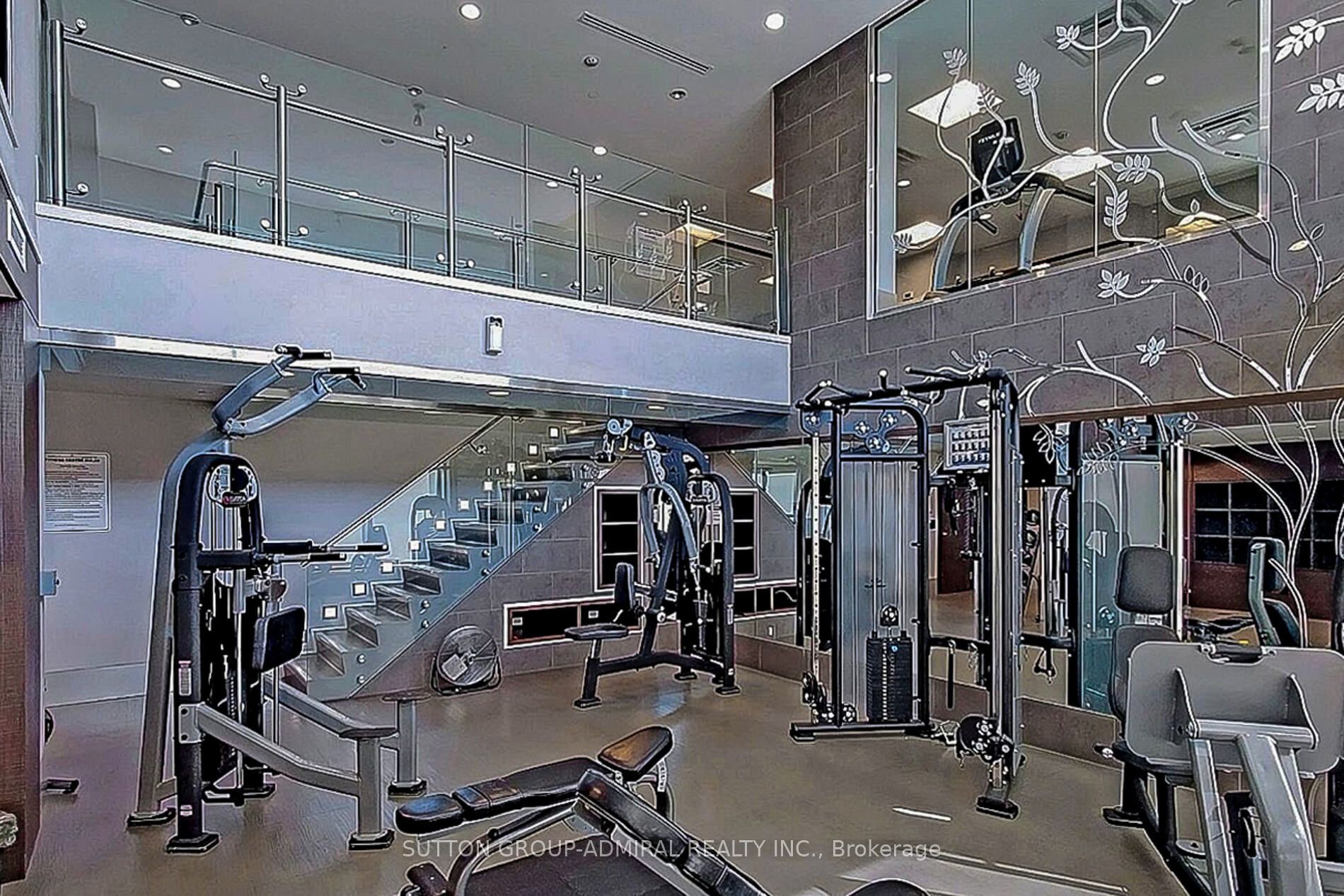 7608 Yonge St, #326