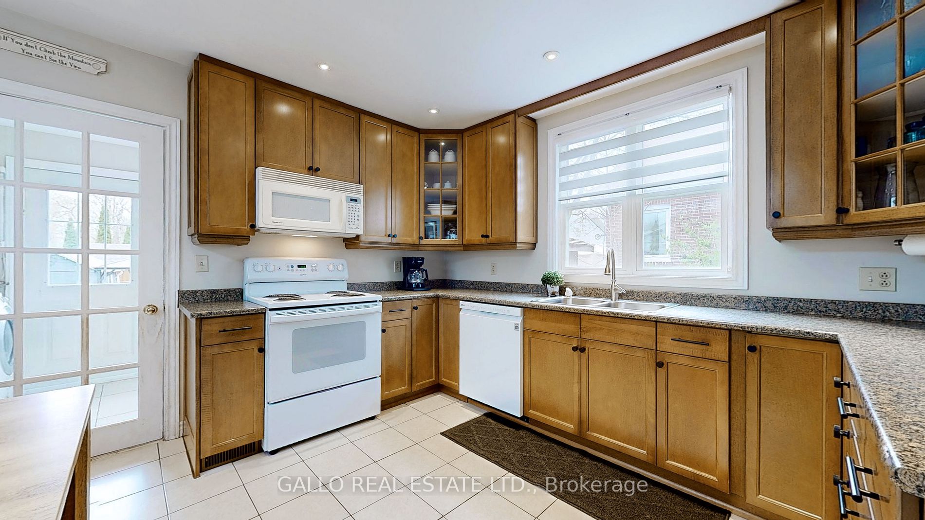 6727 Main Street