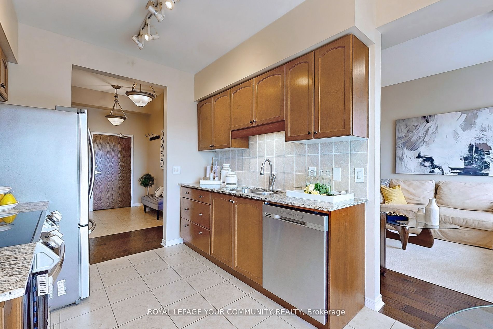 2 Maison Parc Crt, #821