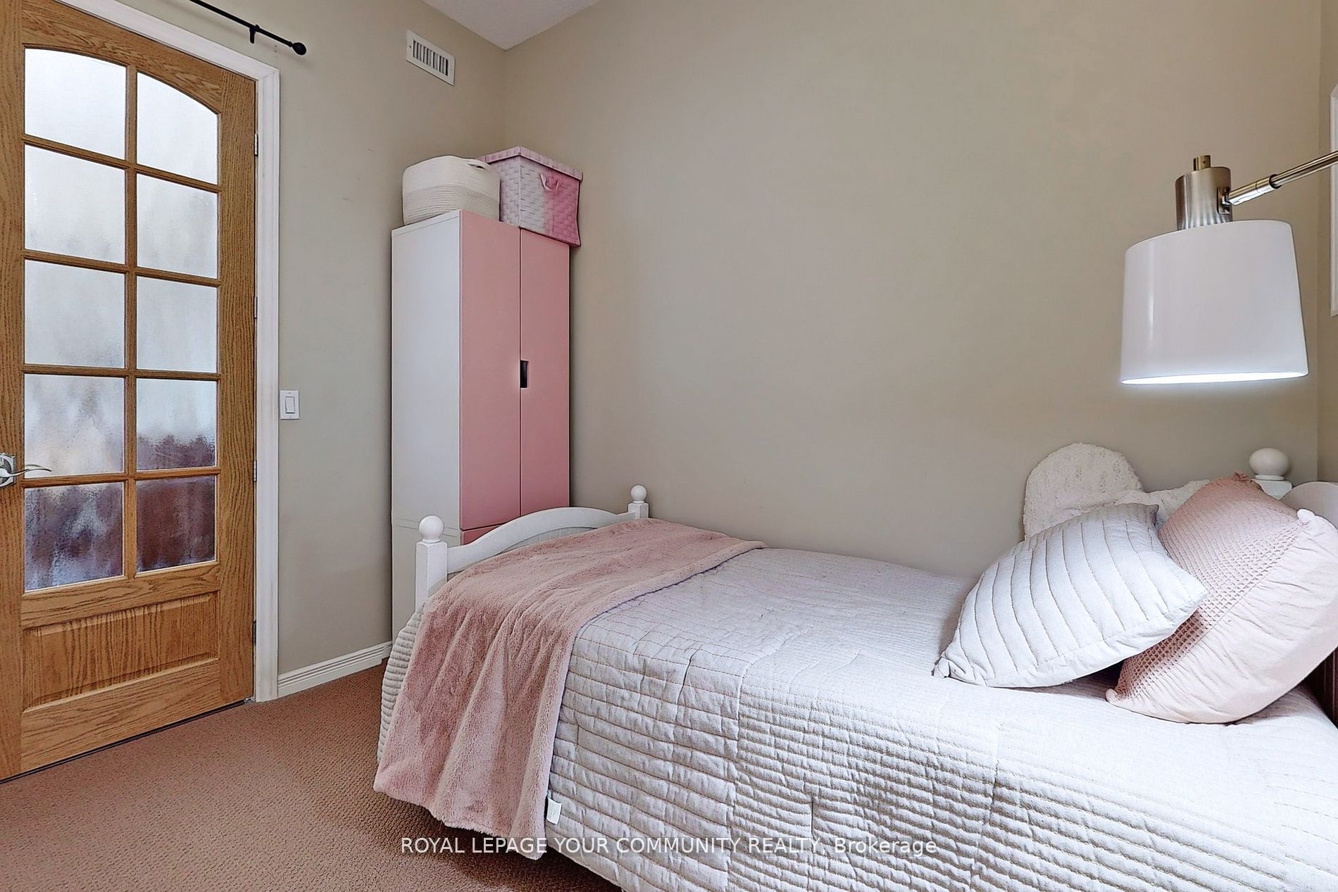 2 Maison Parc Crt, #821