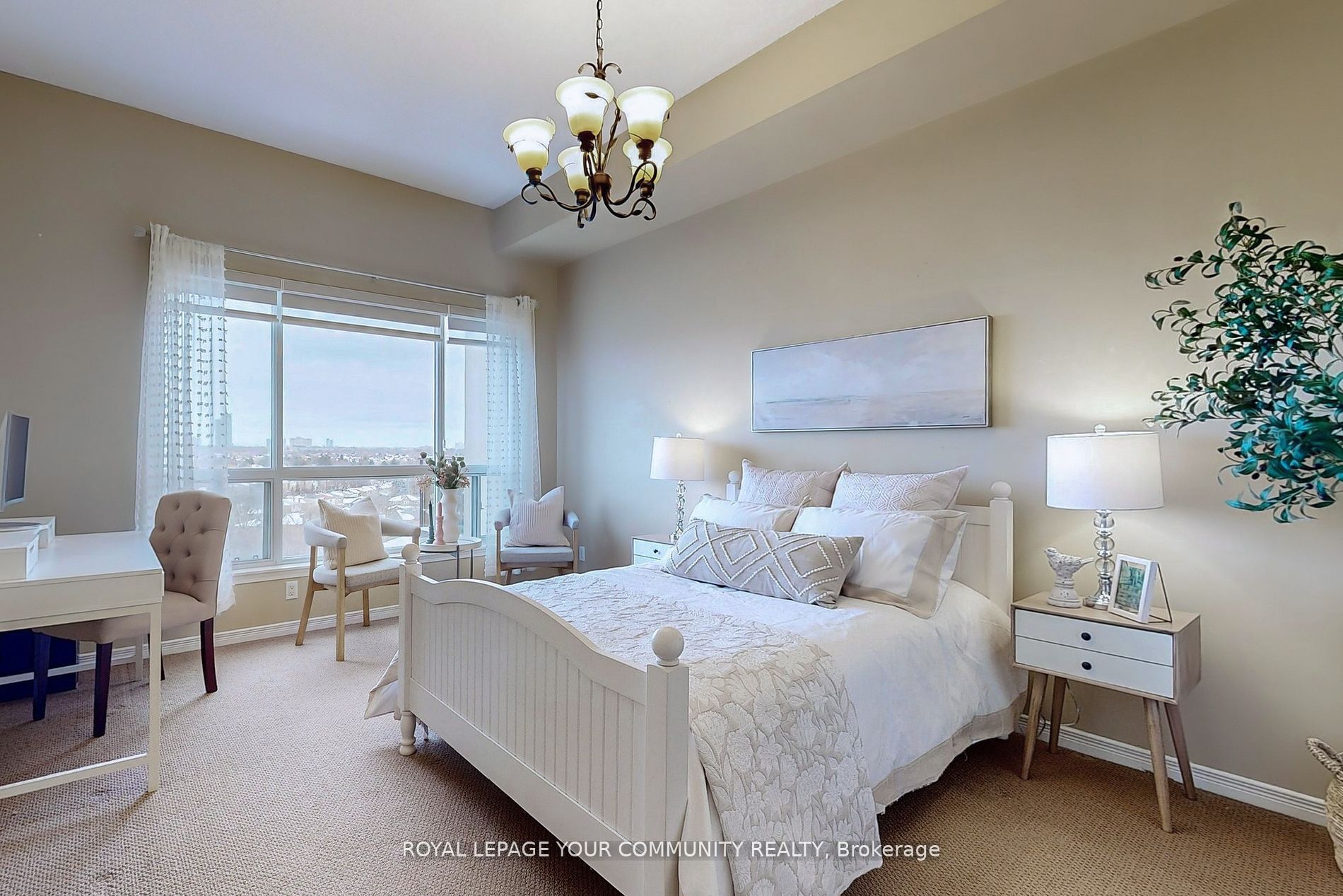 2 Maison Parc Crt, #821