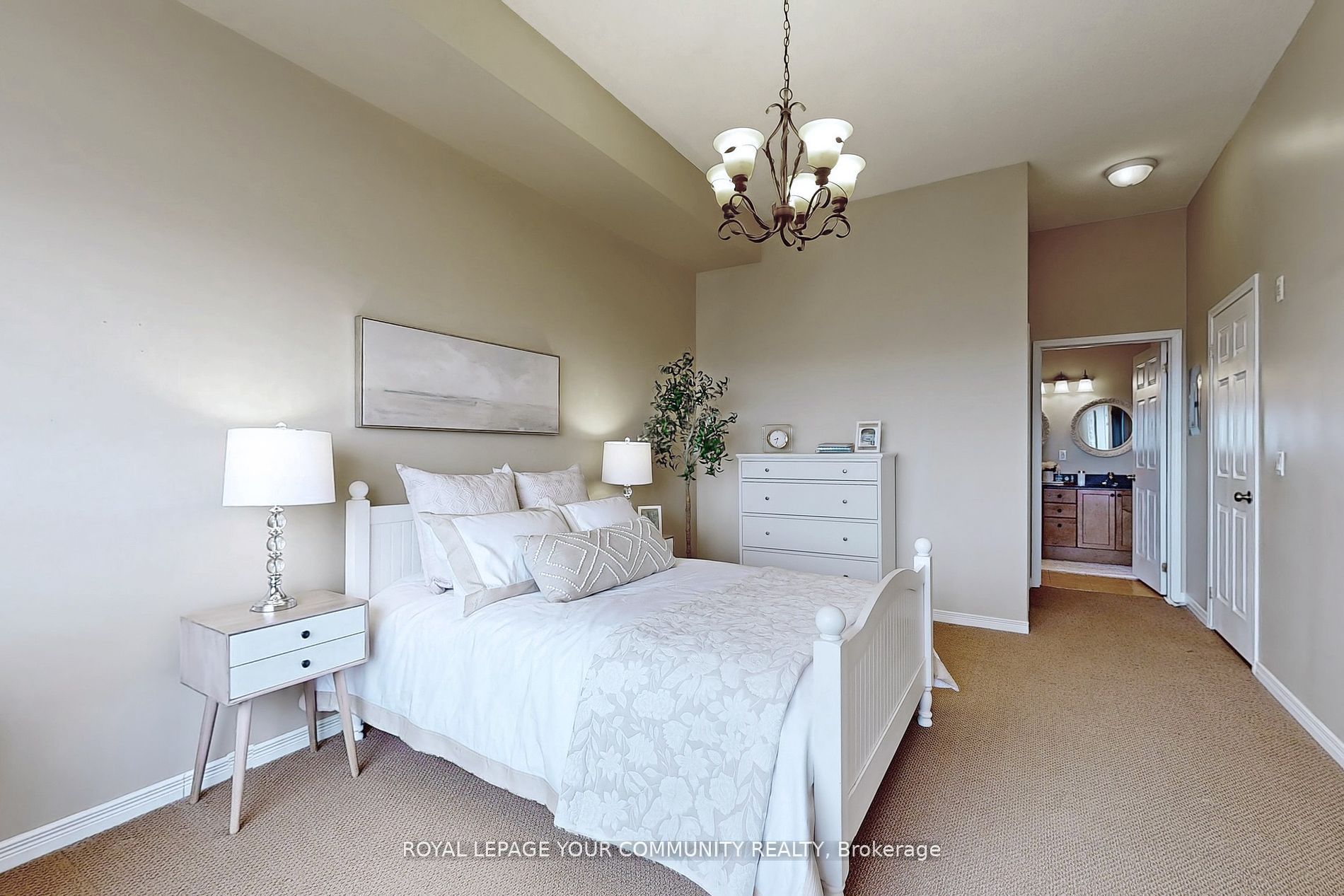 2 Maison Parc Crt, #821