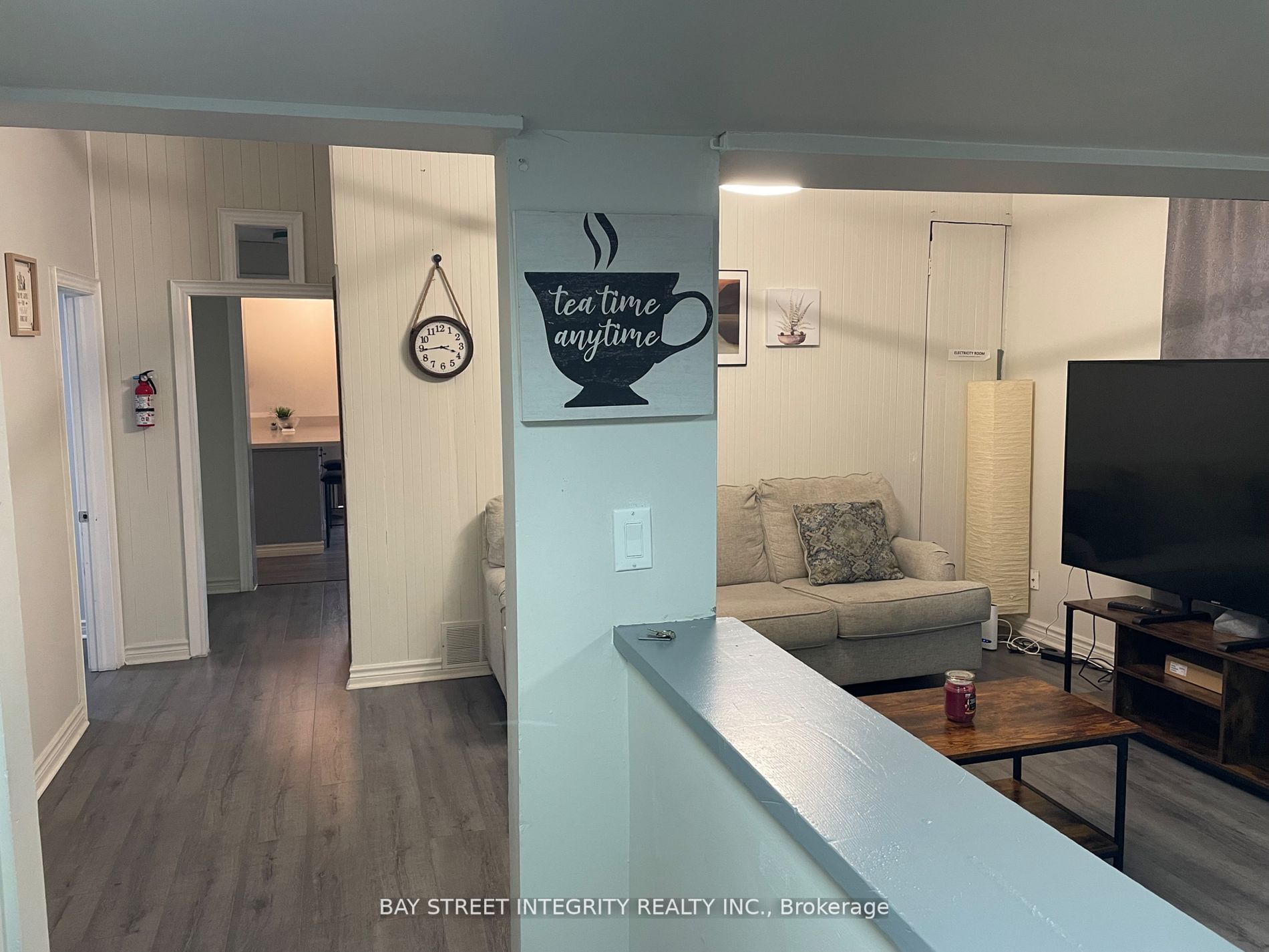 229 Elm Ave