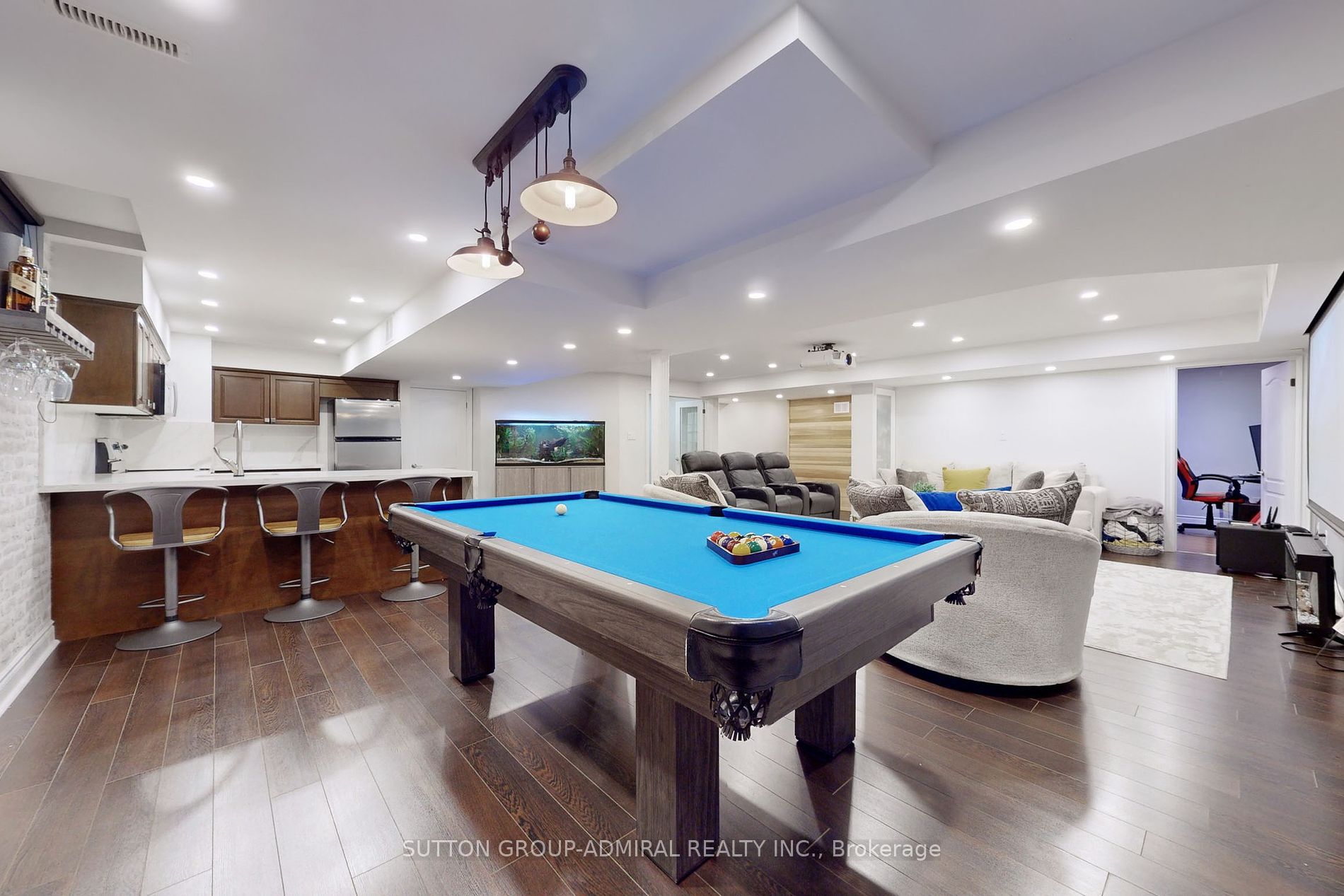 260 Flamingo Road