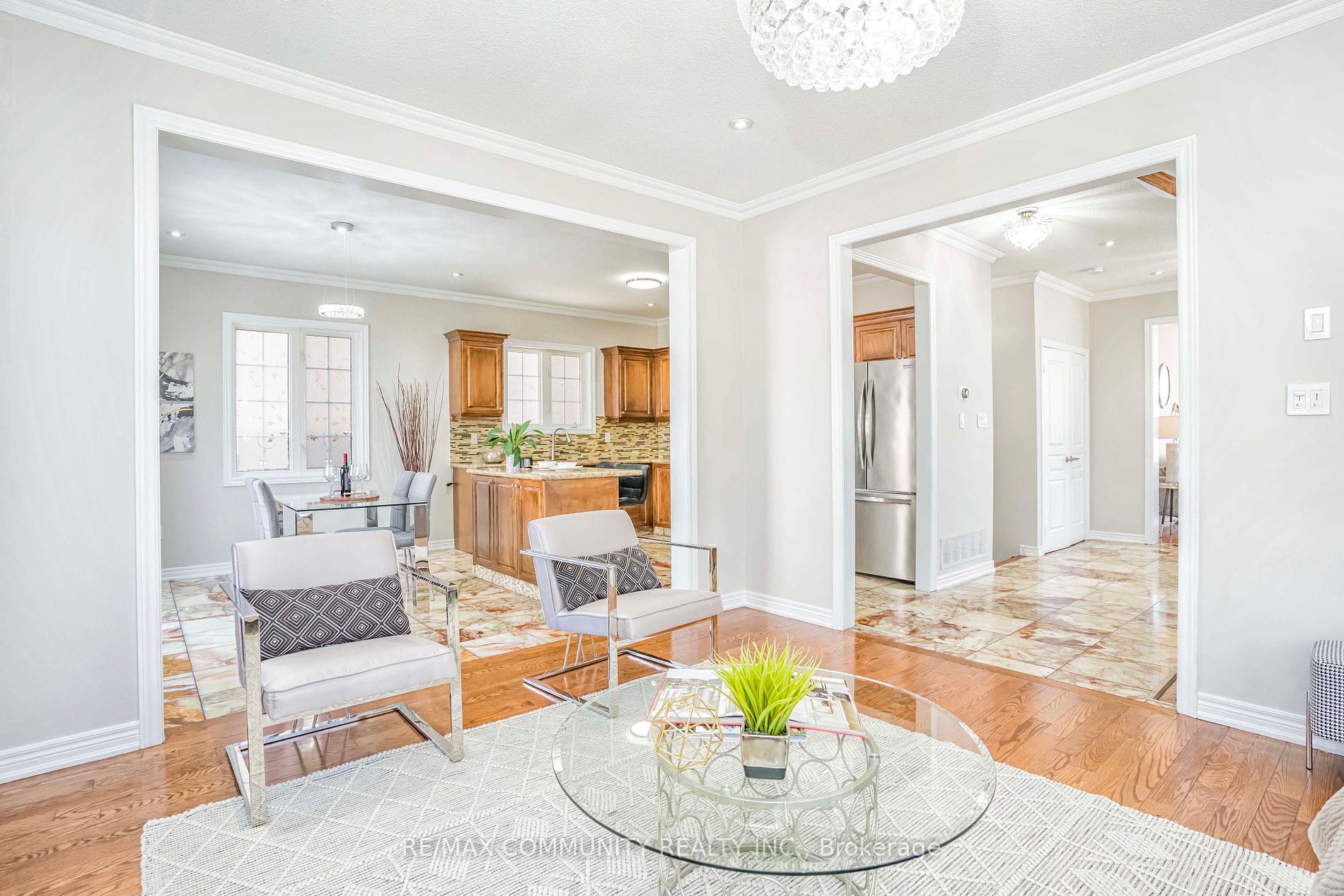 42 Reginald Lamb Cres