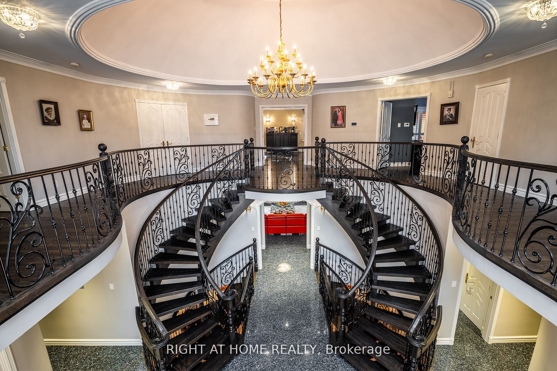 38 Sugarbush Court