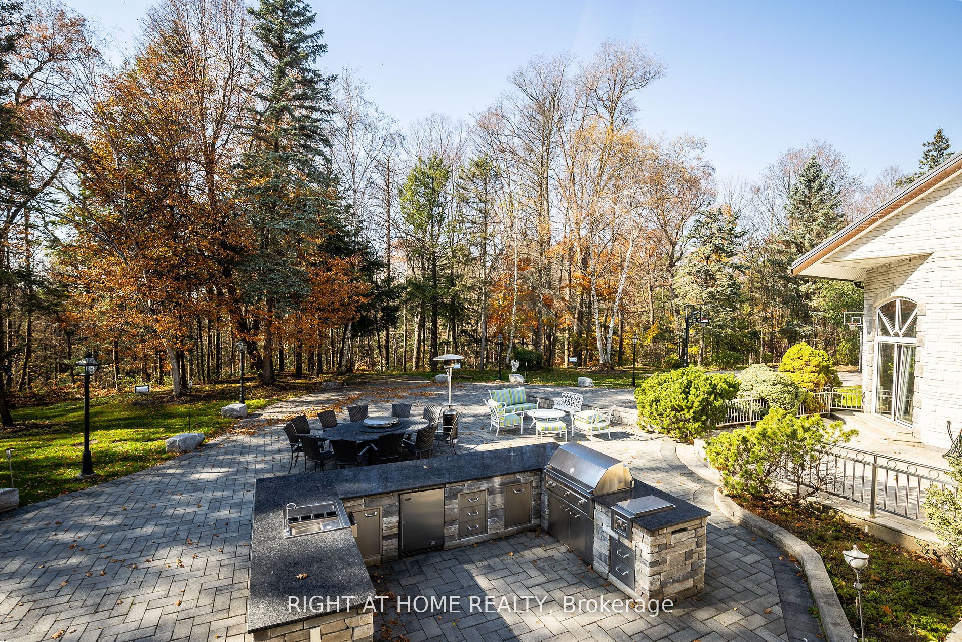 38 Sugarbush Court