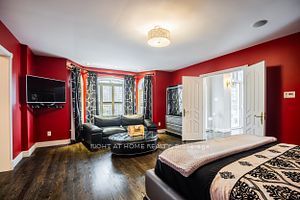 38 Sugarbush Court