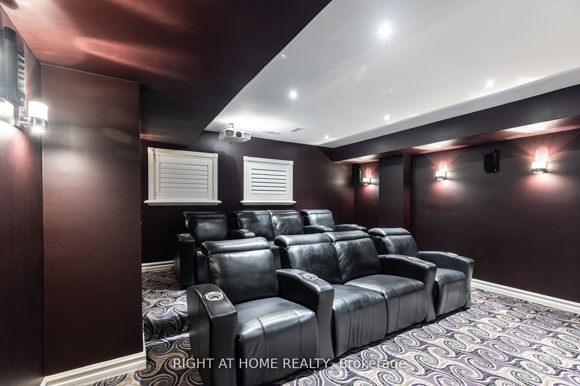 38 Sugarbush Court