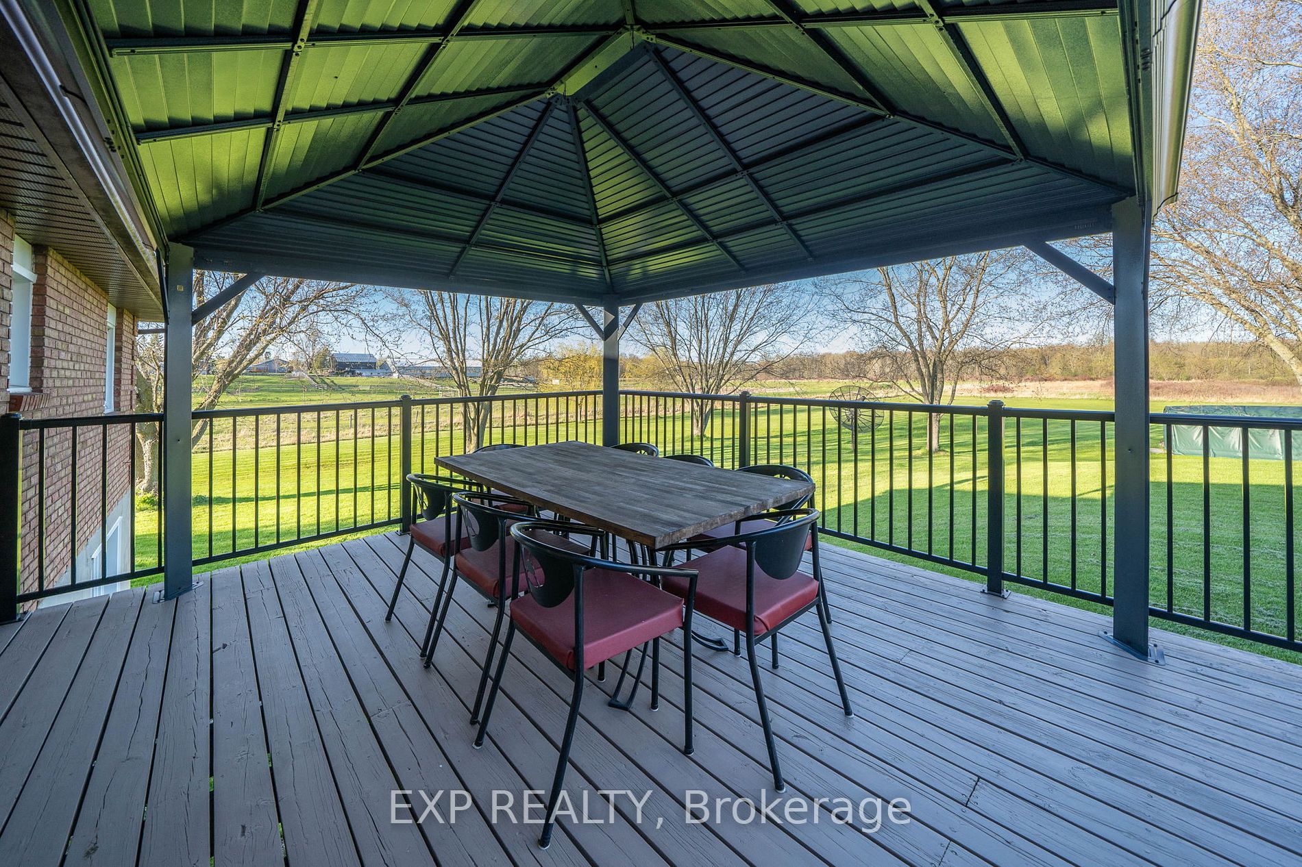 17435 8th Concession Road