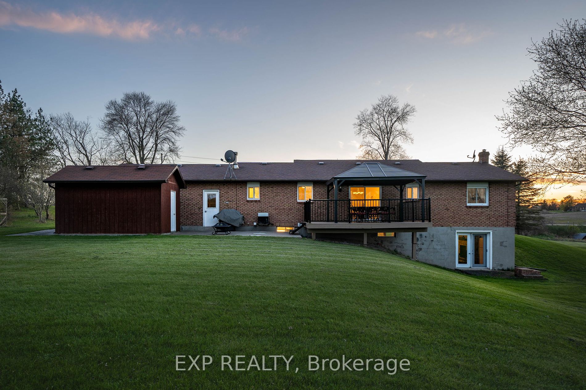 17435 8th Concession Road