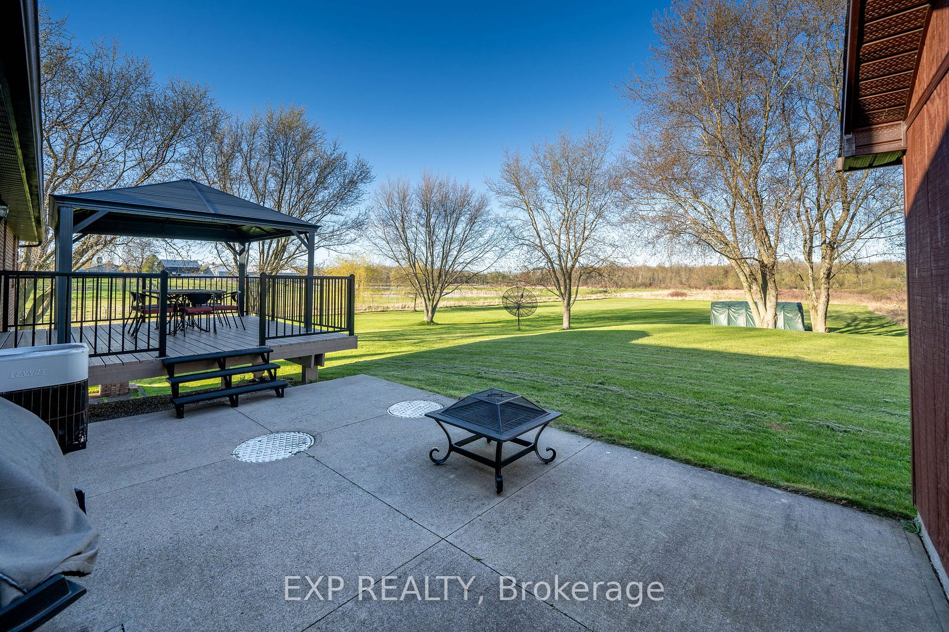 17435 8th Concession Road
