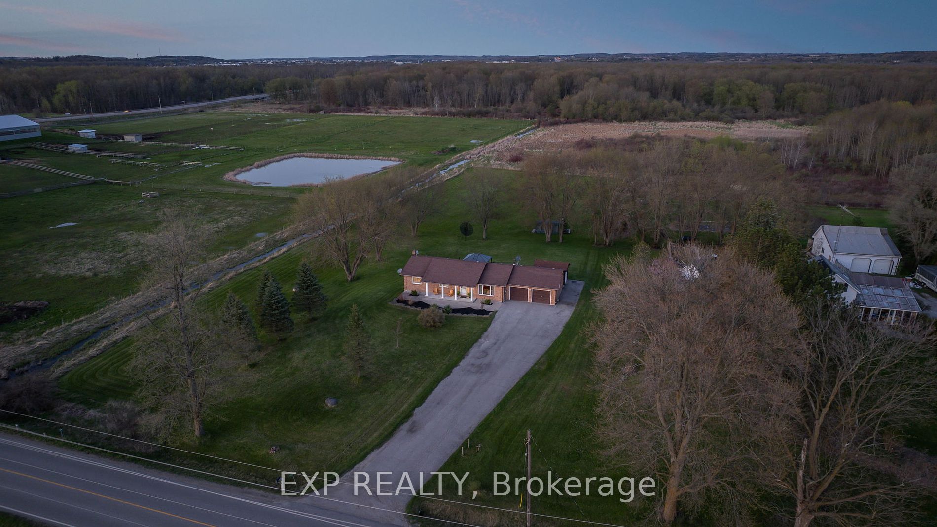 17435 8th Concession Road