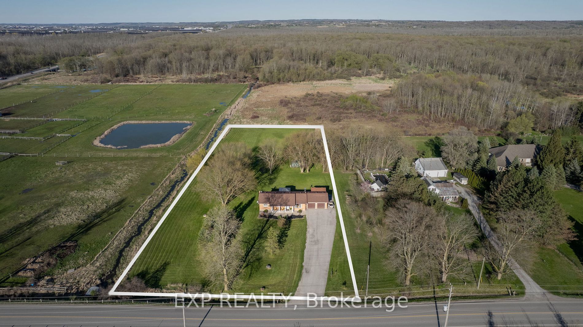 17435 8th Concession Road