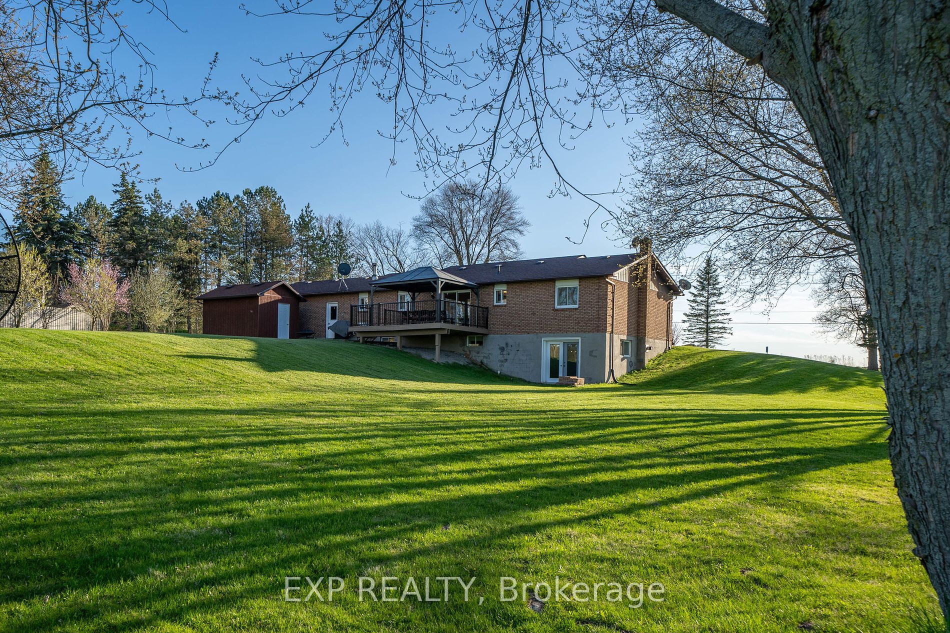 17435 8th Concession Road