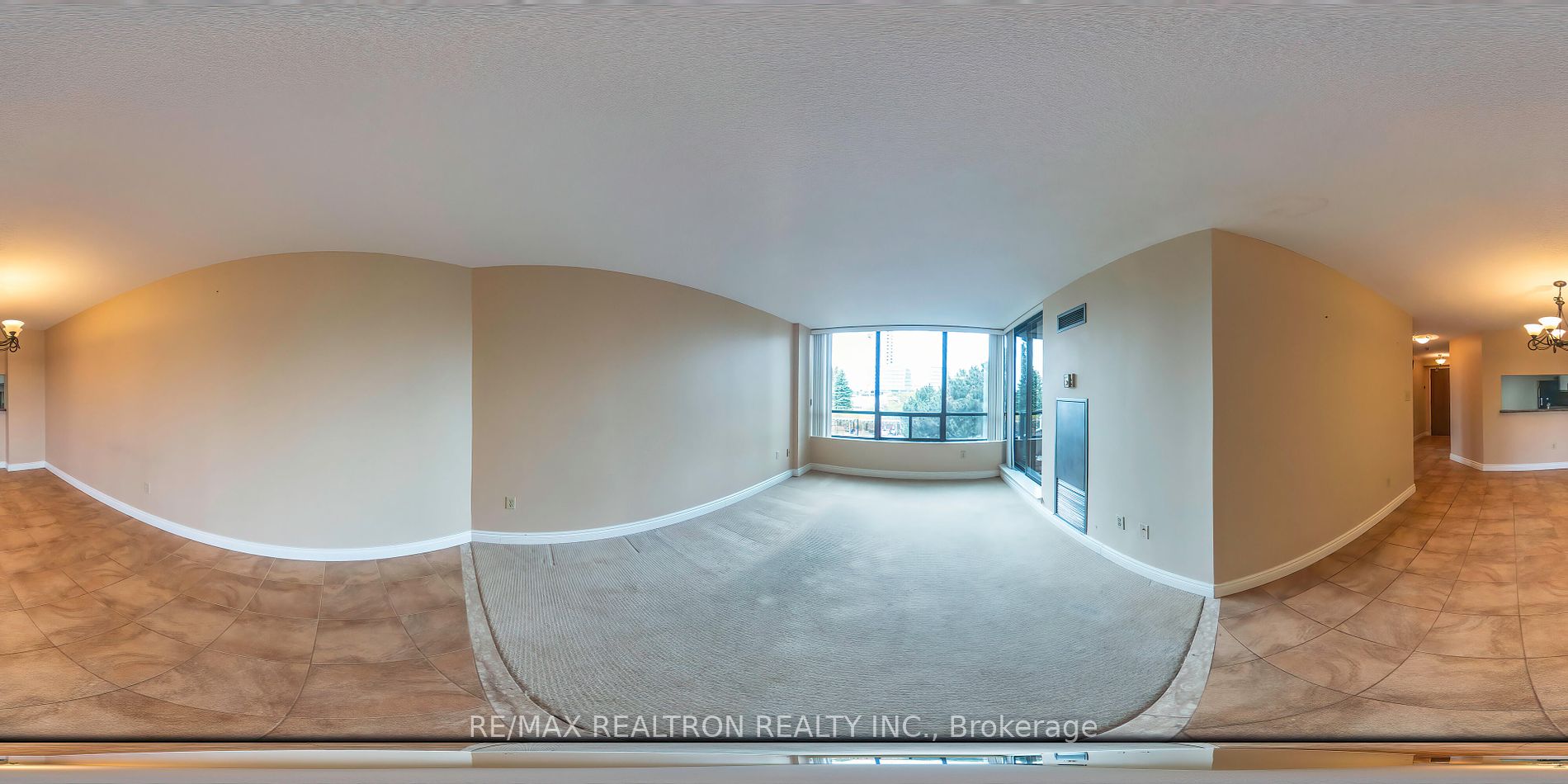 7440 Bathurst Street, #301
