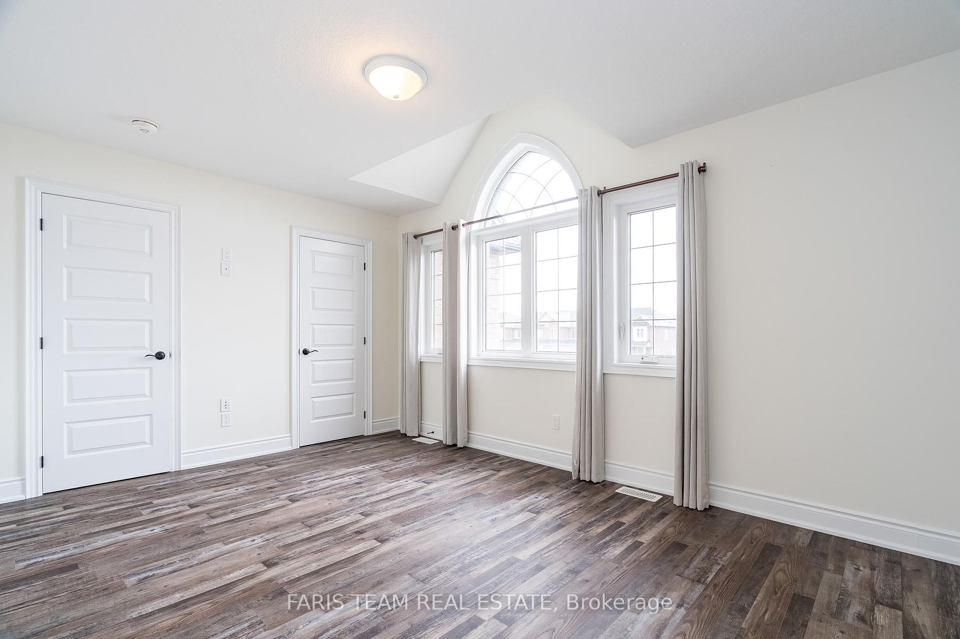26 Morris Dr