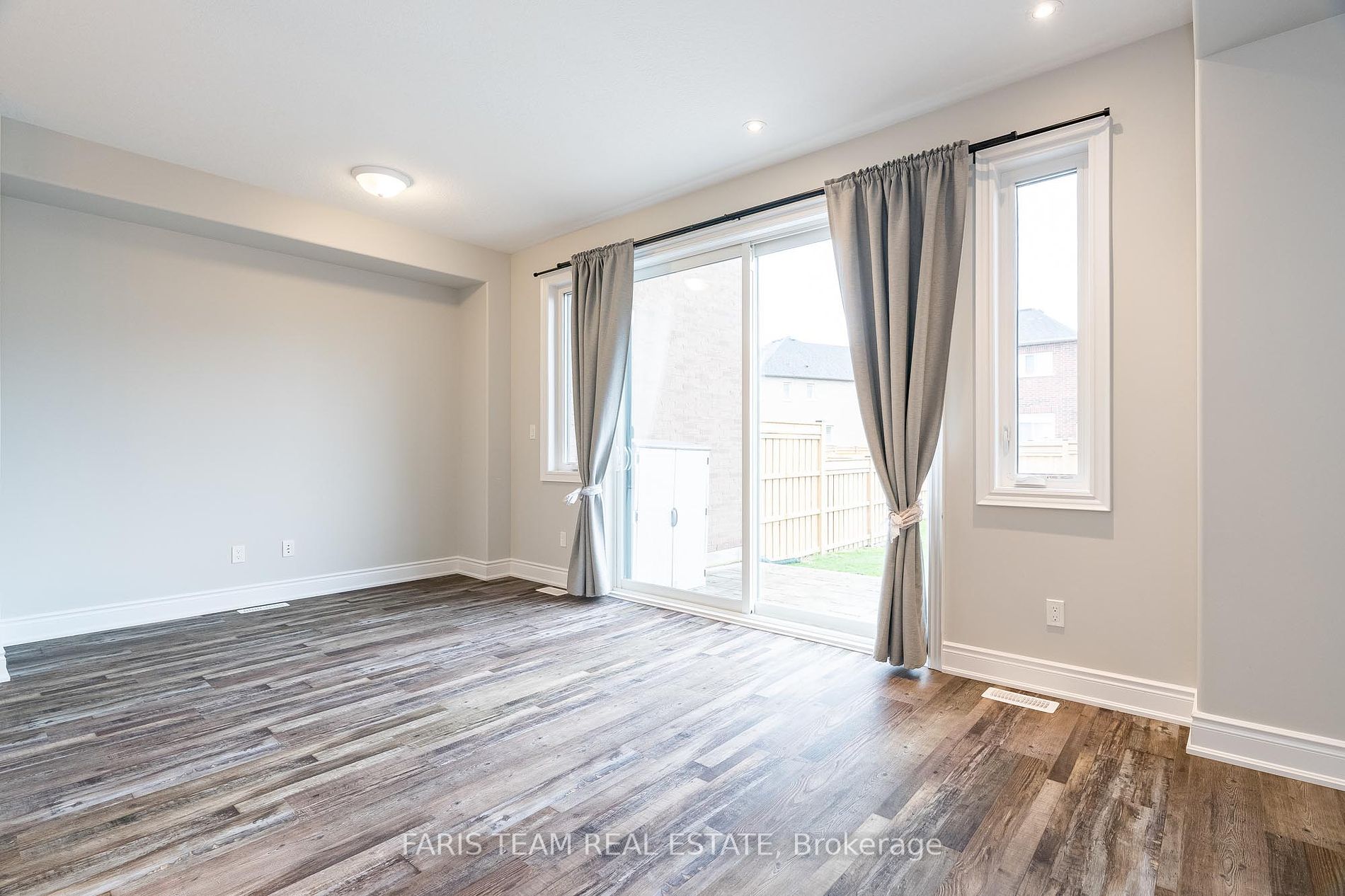 26 Morris Dr