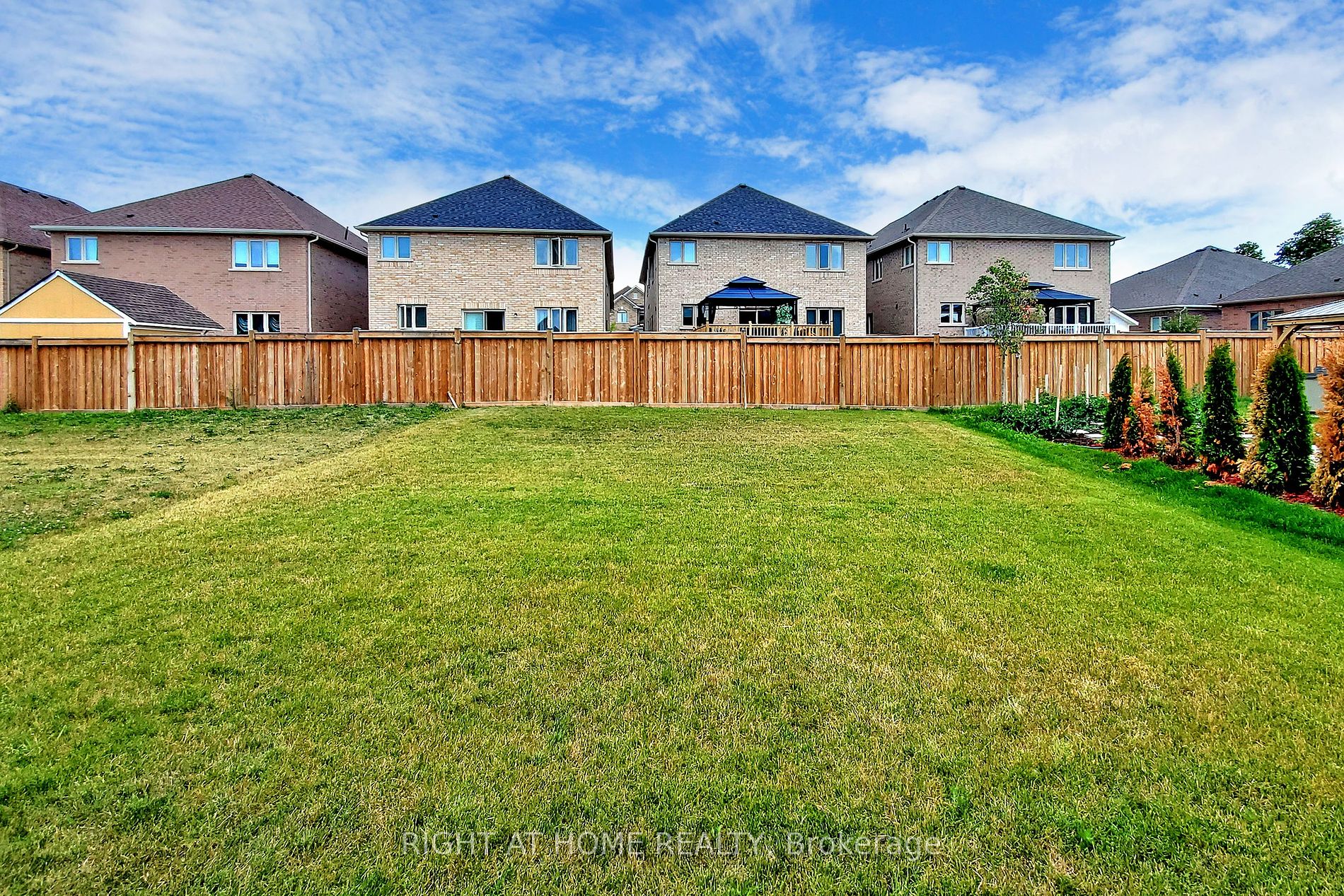 128 Milby Cres