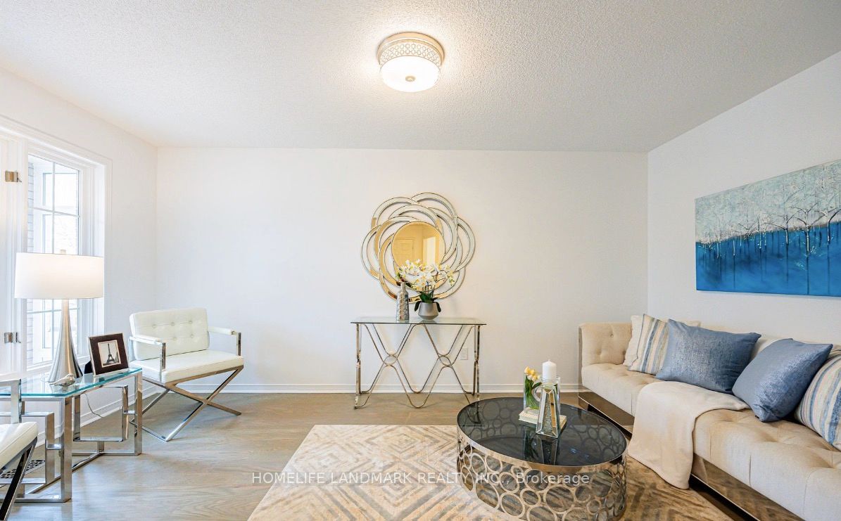 924 College Manor Drive