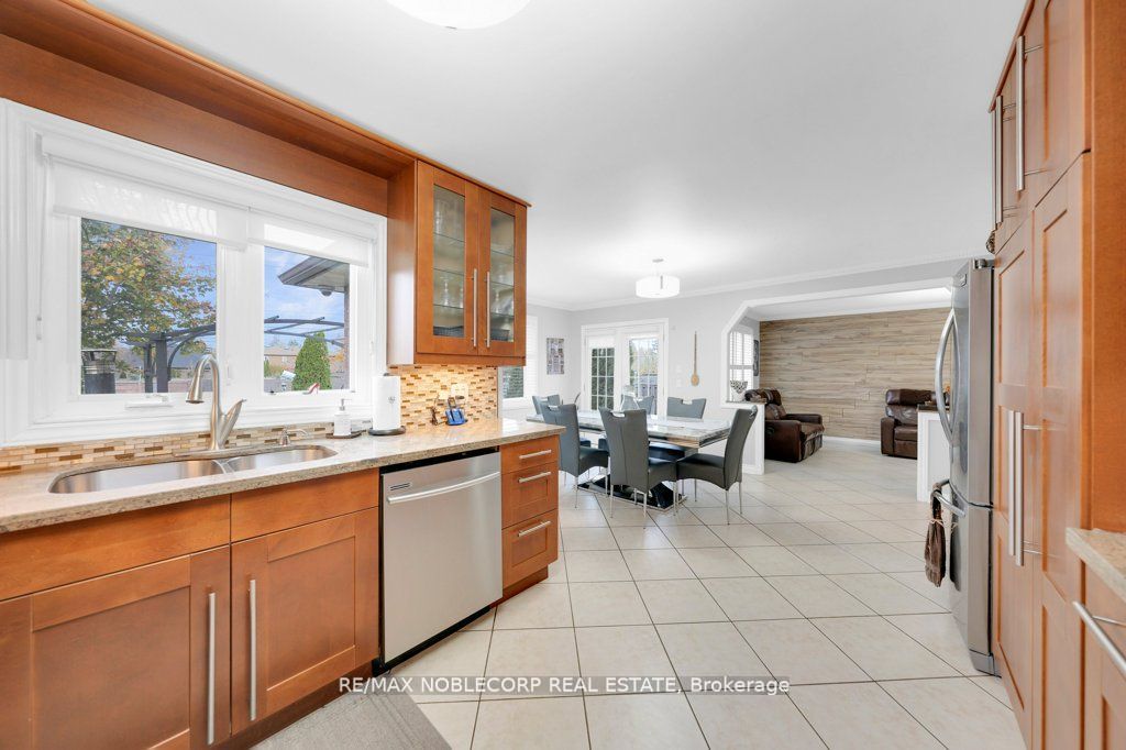70 Lime Dr