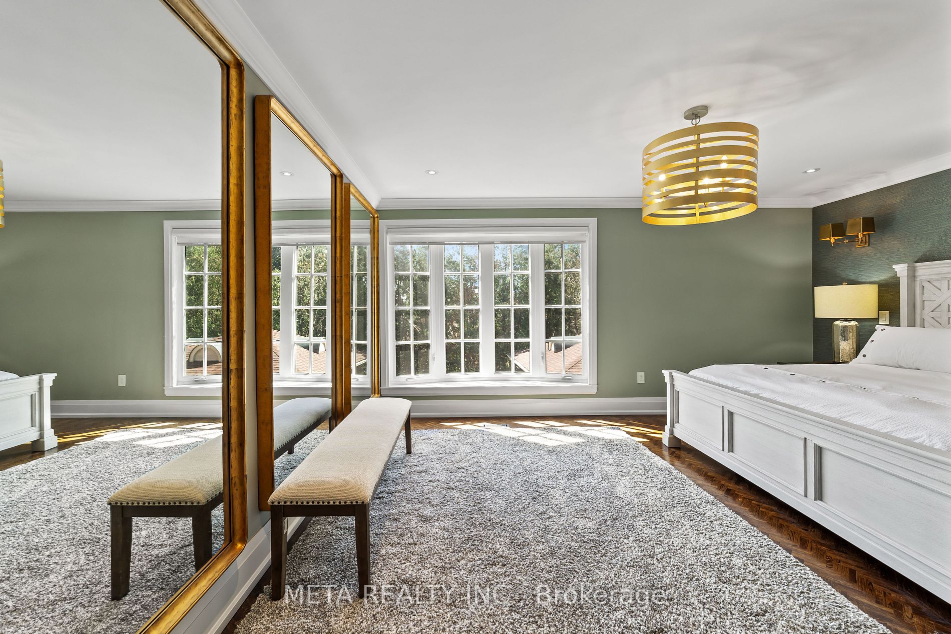 35 Willett Crescent