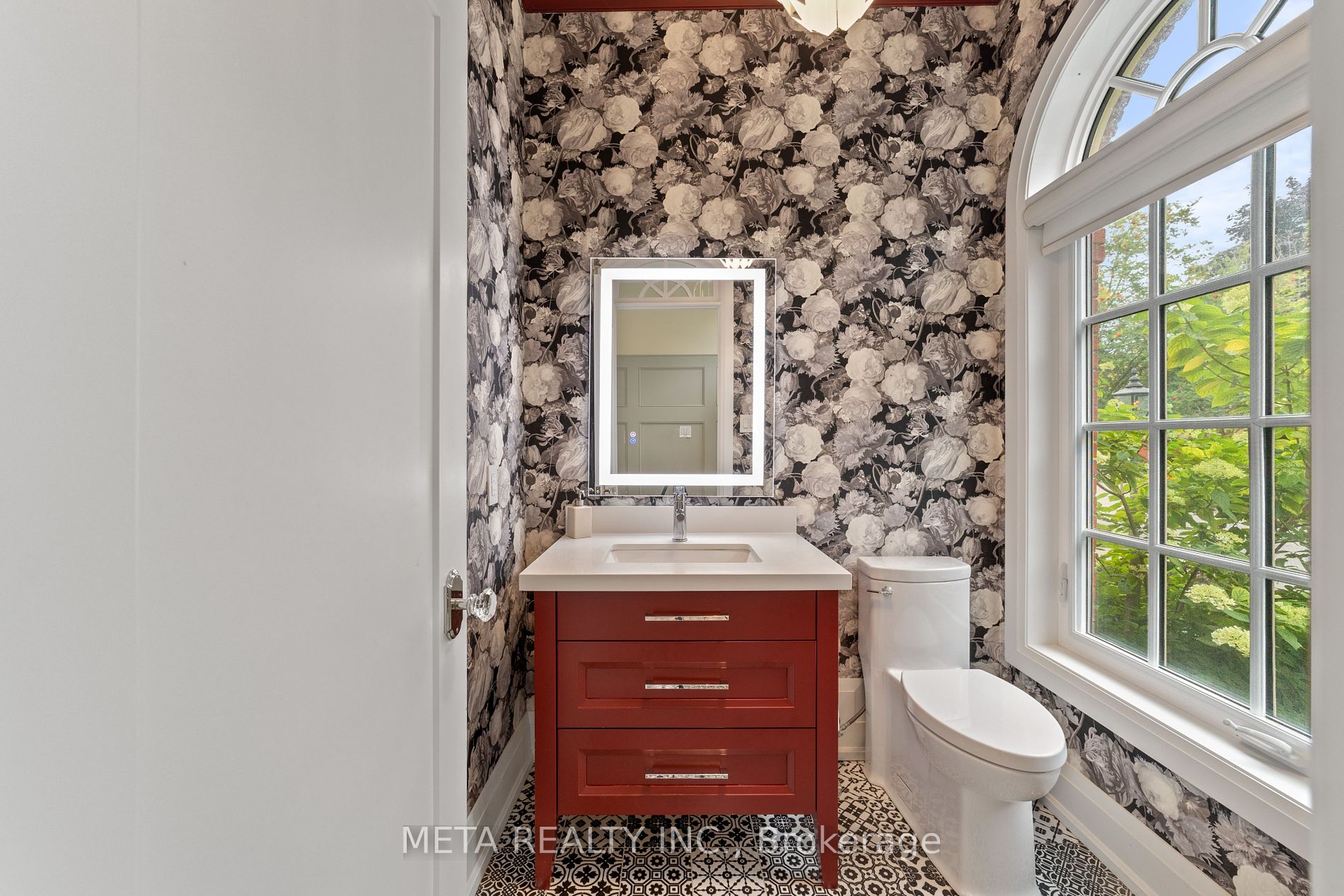 35 Willett Crescent