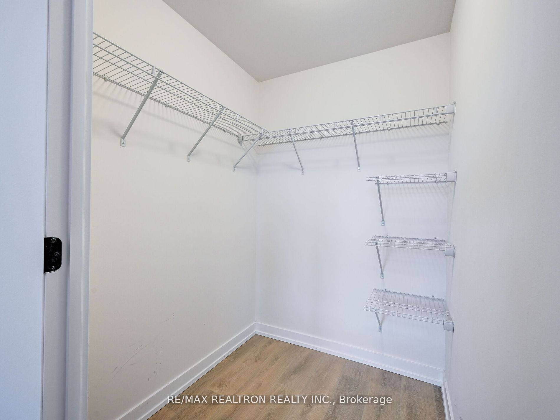 415 Sea Ray Ave, #327