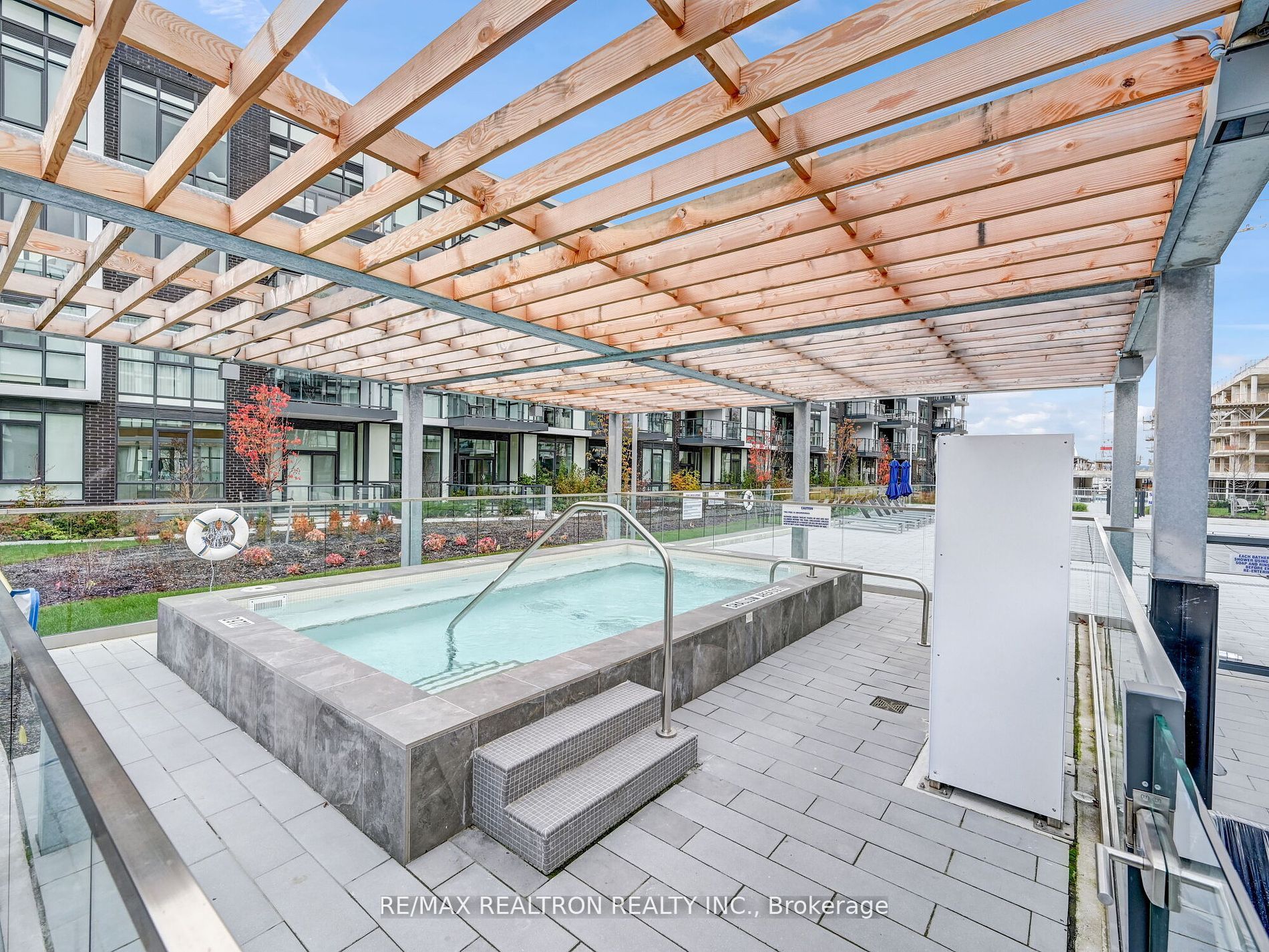 415 Sea Ray Ave, #327