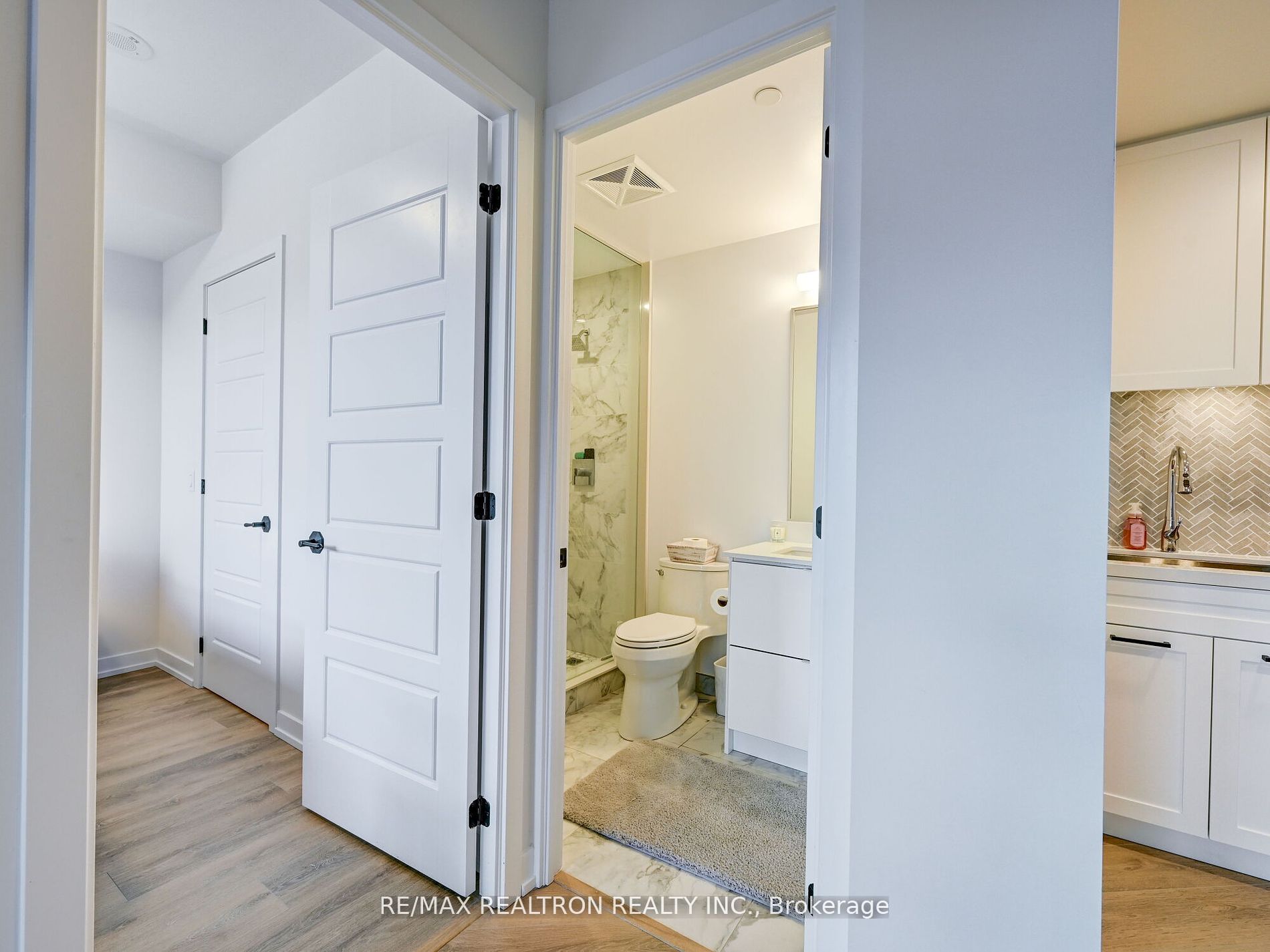 415 Sea Ray Ave, #327